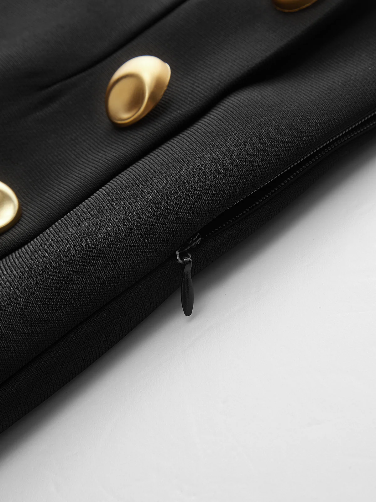 Metal Detail High-Waist Shorts - Wholesalesil