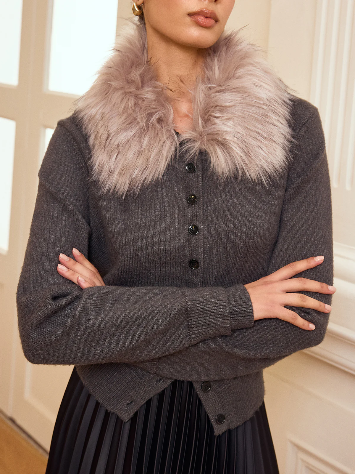 Faux Fur Collar Button-Front Cardigan - Wholesalesil