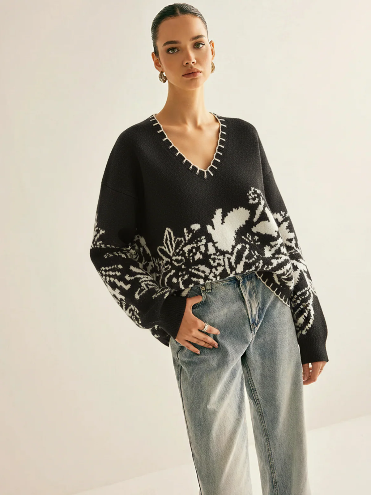 Floral Pattern V-Neck Sweater - Wholesalesil