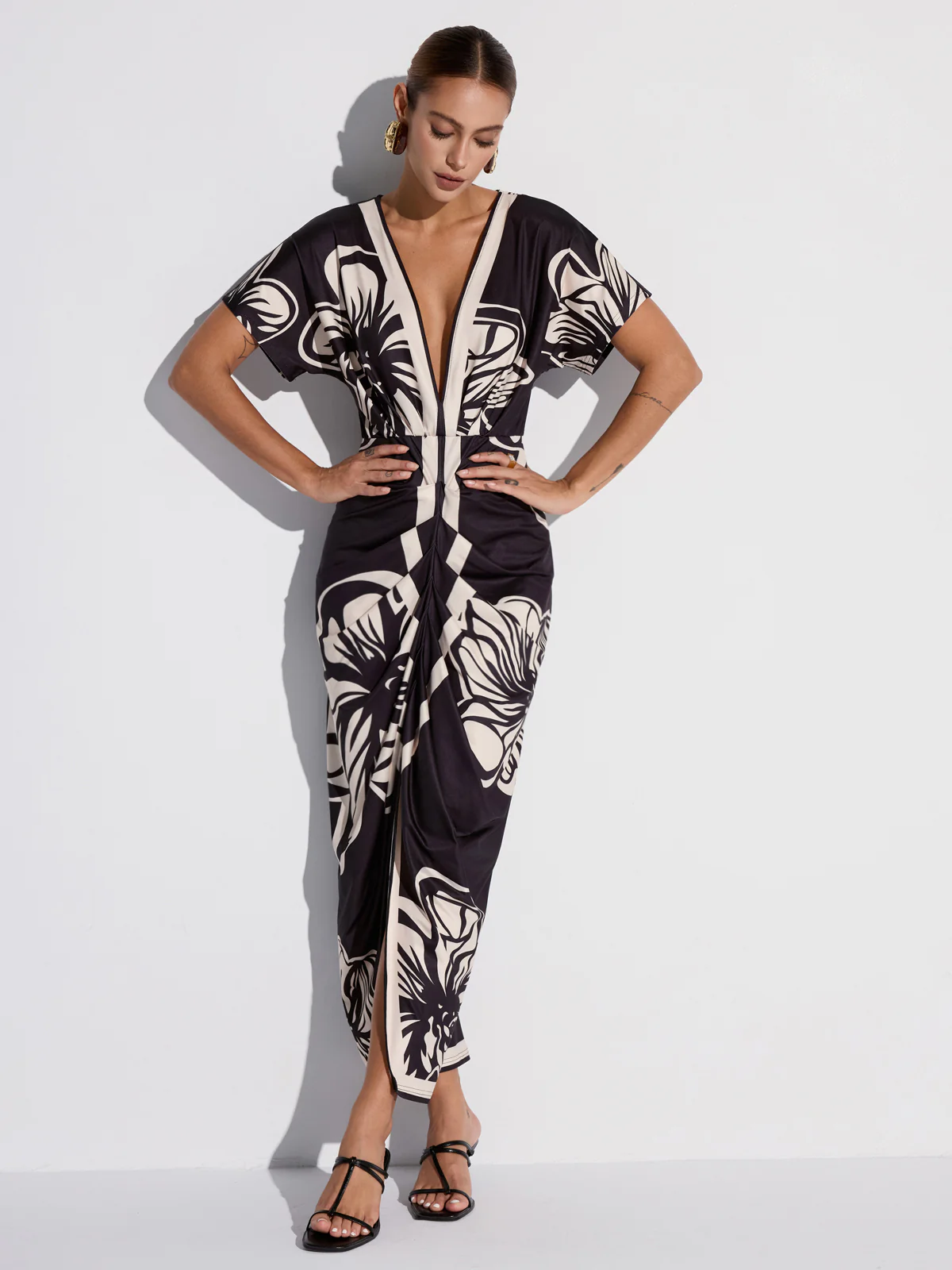 Floral Printed Ruched Deep V-Neck Midi Dress - Wholesalesil