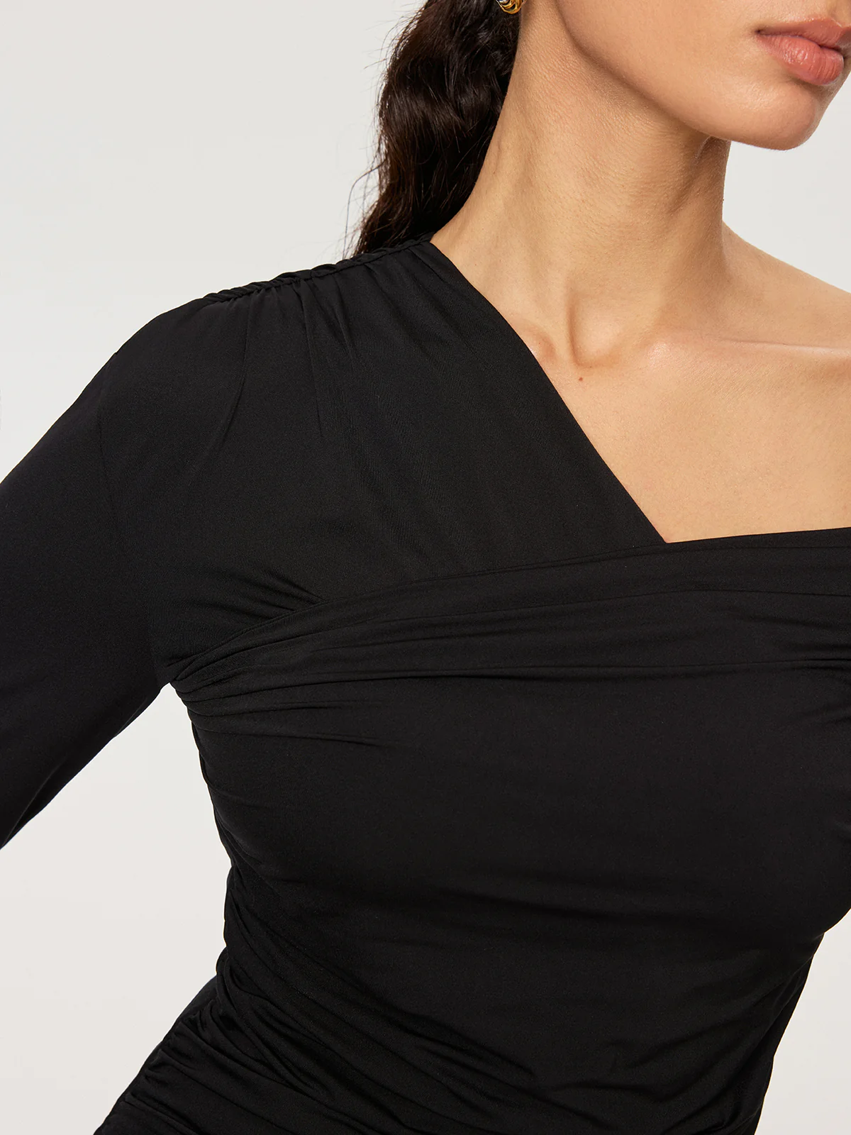 Off-Shoulder Ruched T-Shirt - Wholesalesil