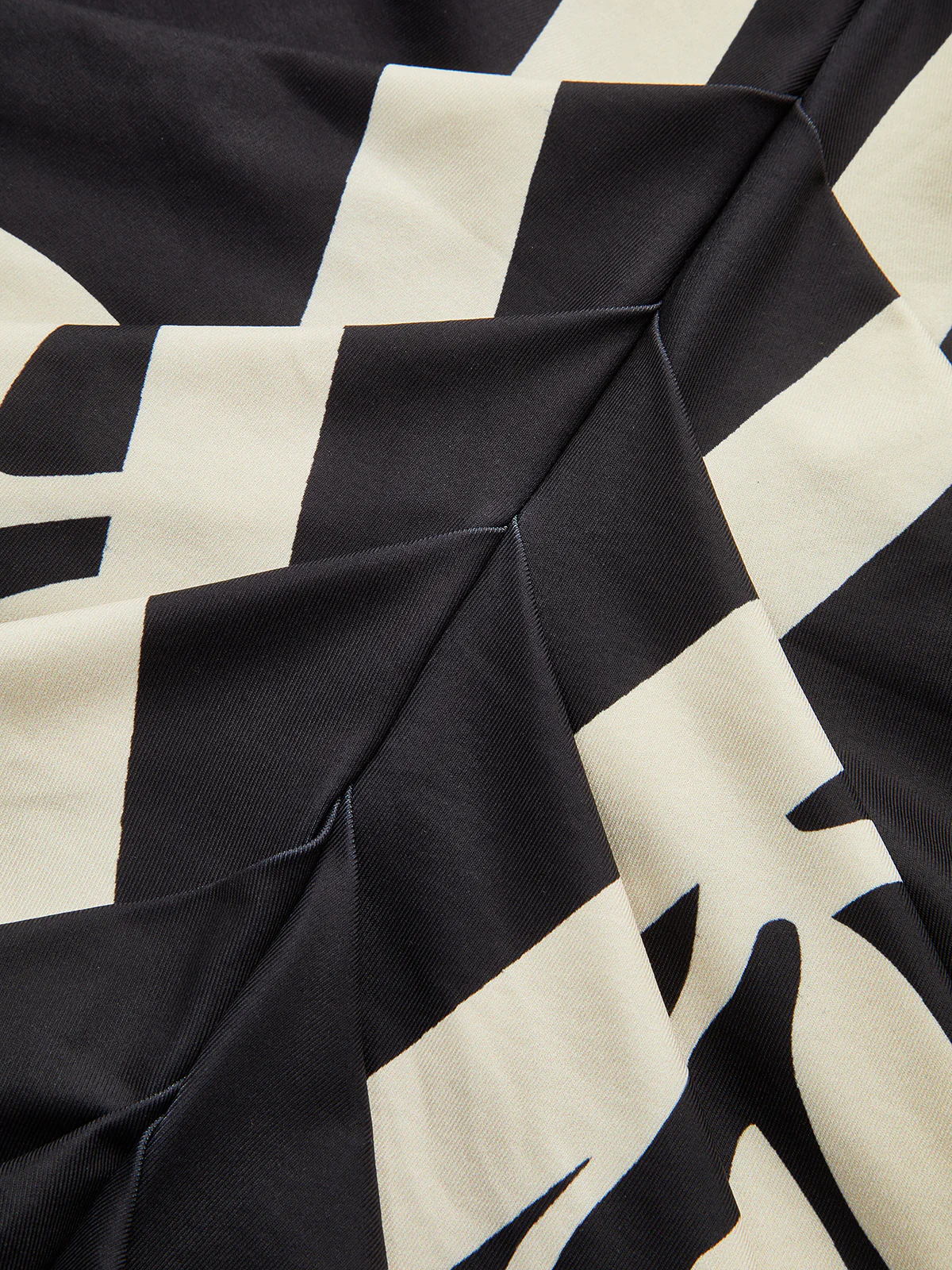 Floral Printed Ruched Deep V-Neck Midi Dress - Wholesalesil