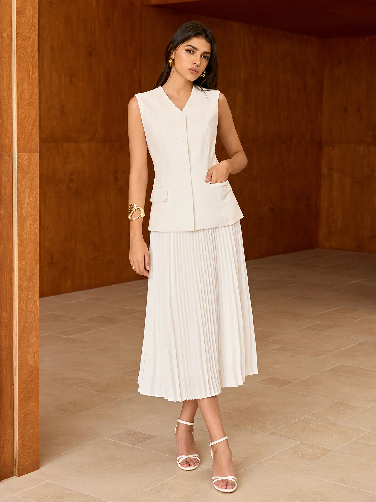 Sleeveless Button-Front Vest - Wholesalesil