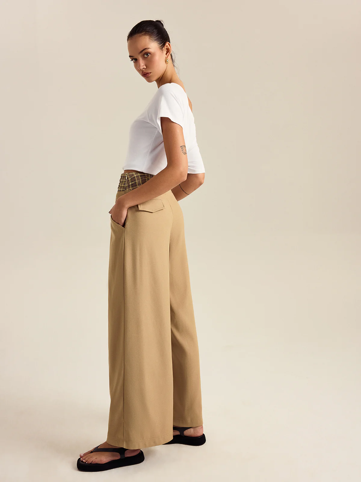 Pocketed Gingham Wide-Leg Pants - Wholesalesil