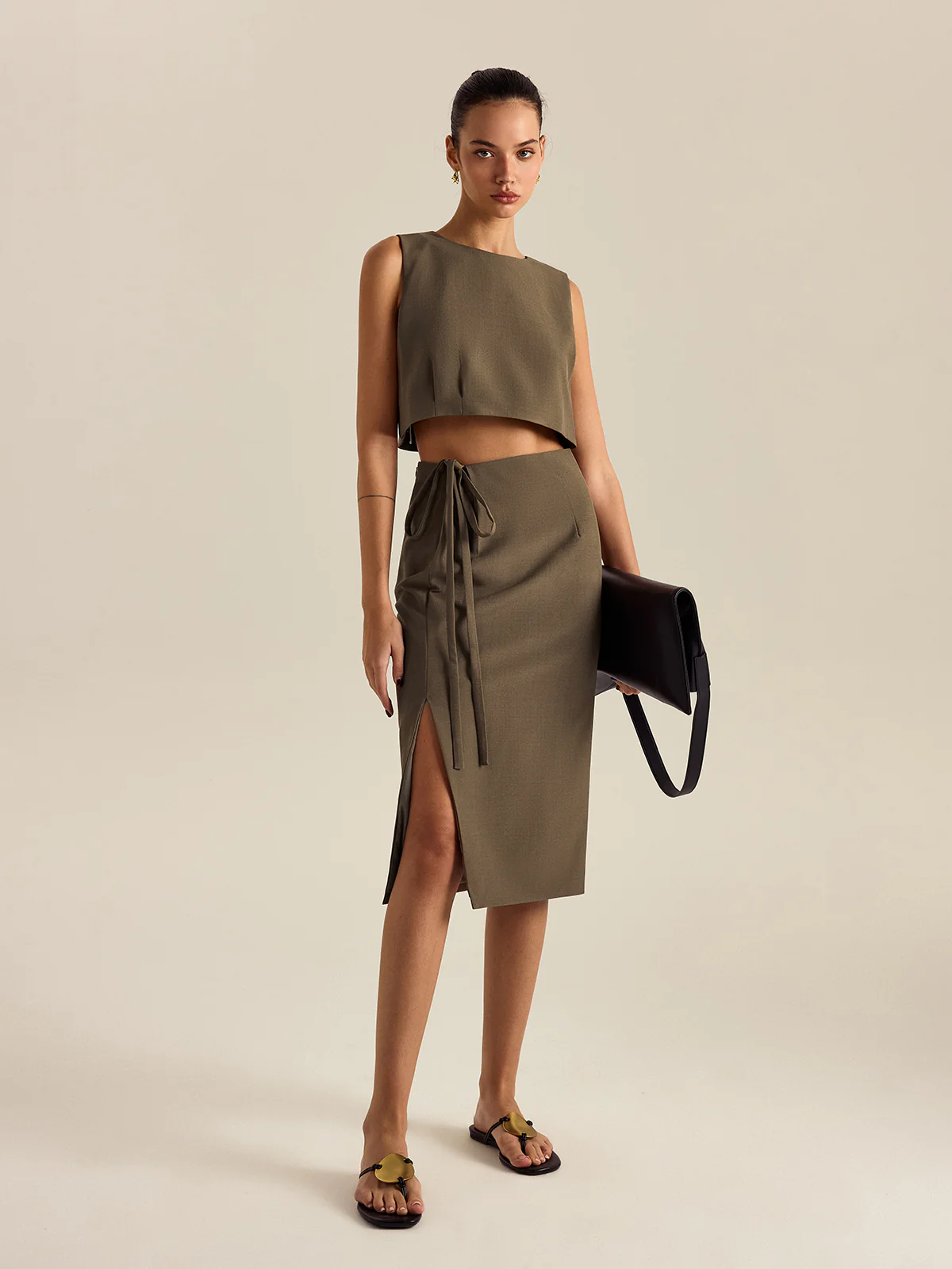 Sleeveless Round-Neck Crop Top - Wholesalesil