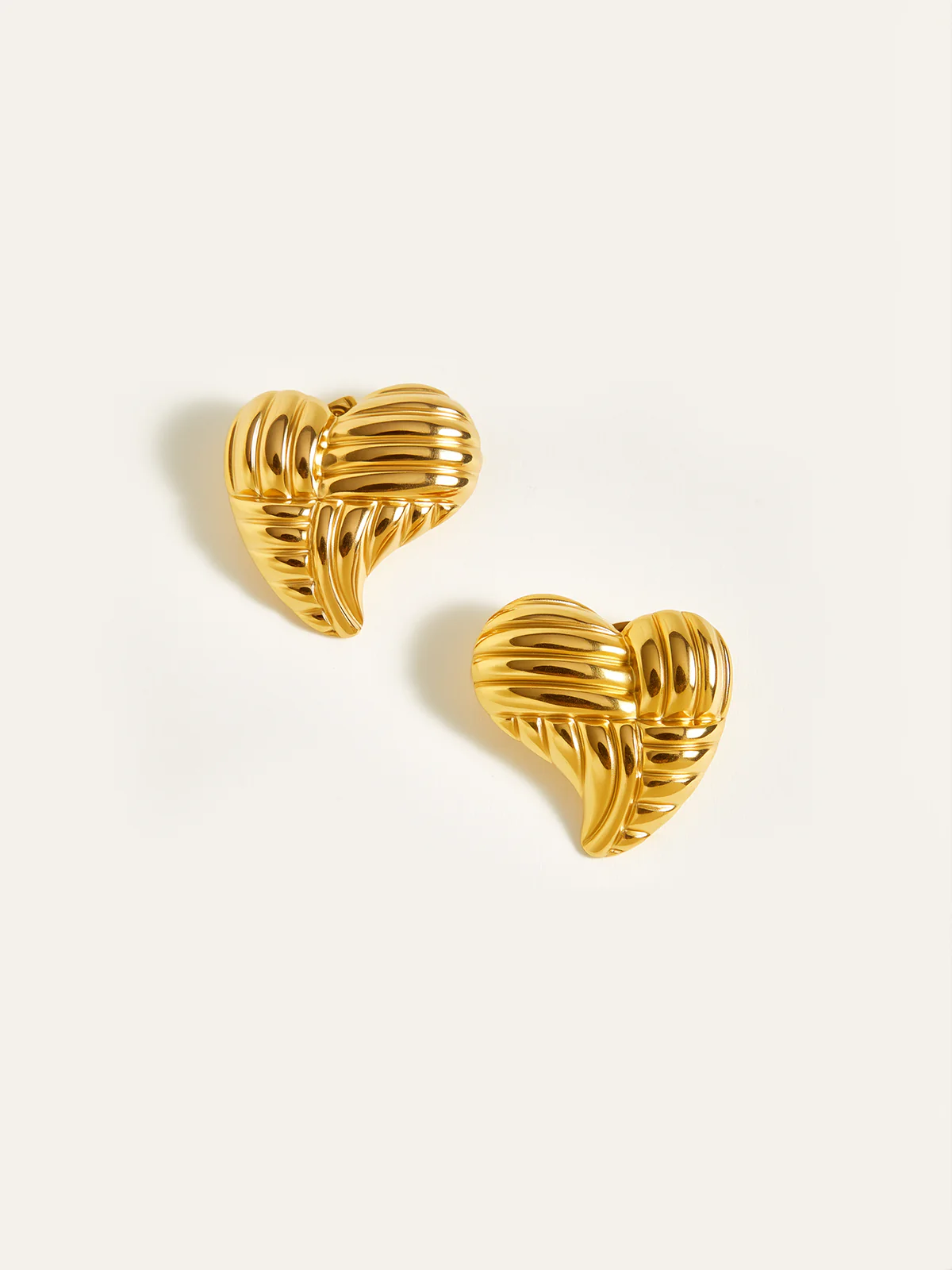 Golden Heart-Shaped Stud Earrings - Wholesalesil