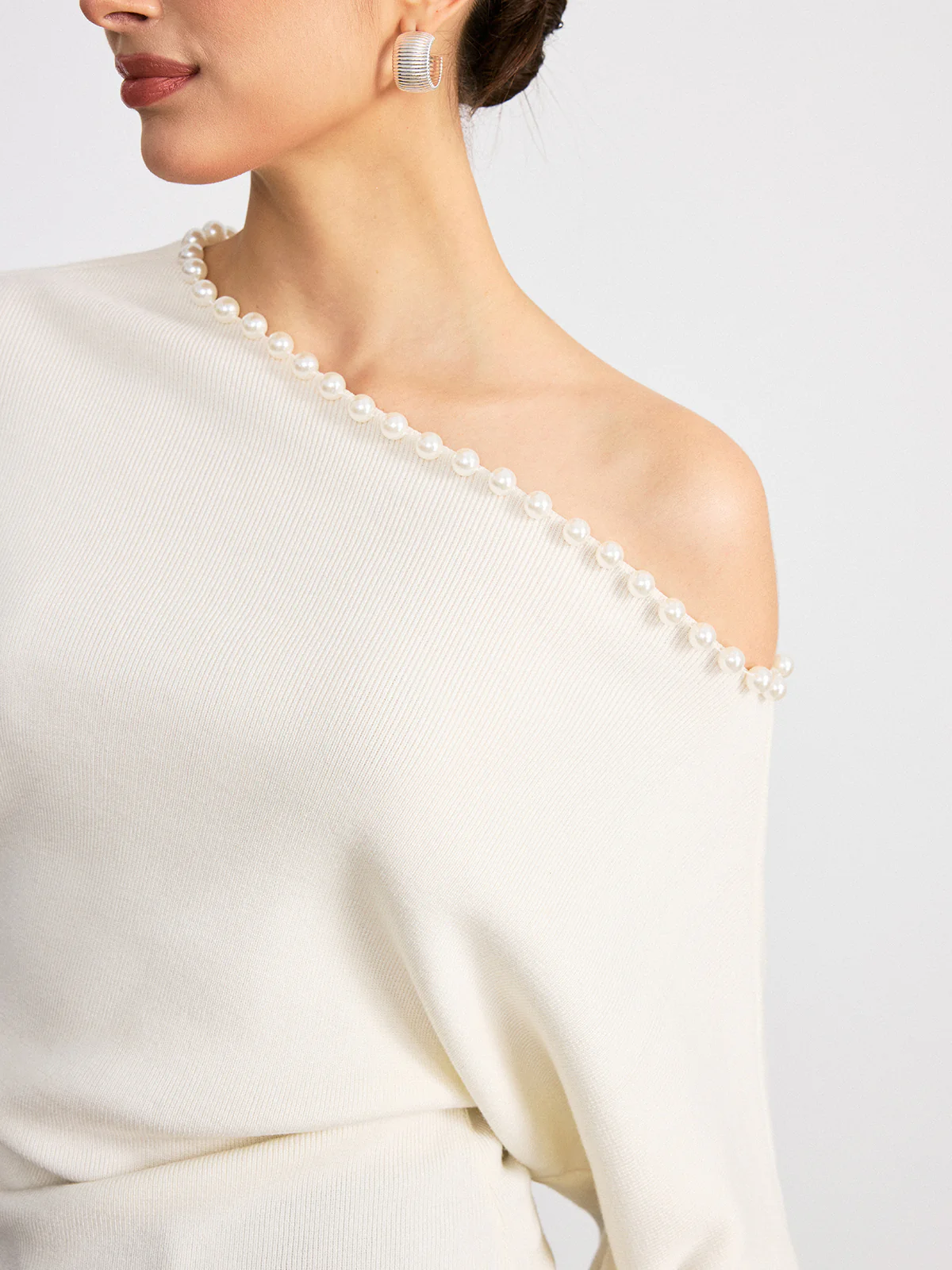 Off-Shoulder Pearl Embellished Wool Blend Sweater - Wholesalesil