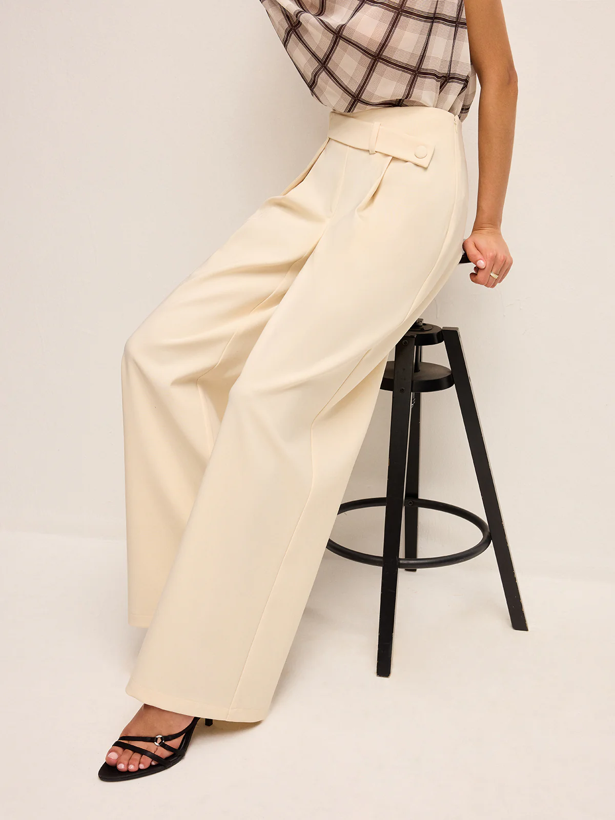 Mid-Waisted Wide-Leg Pants With Belted Detail - Wholesalesil