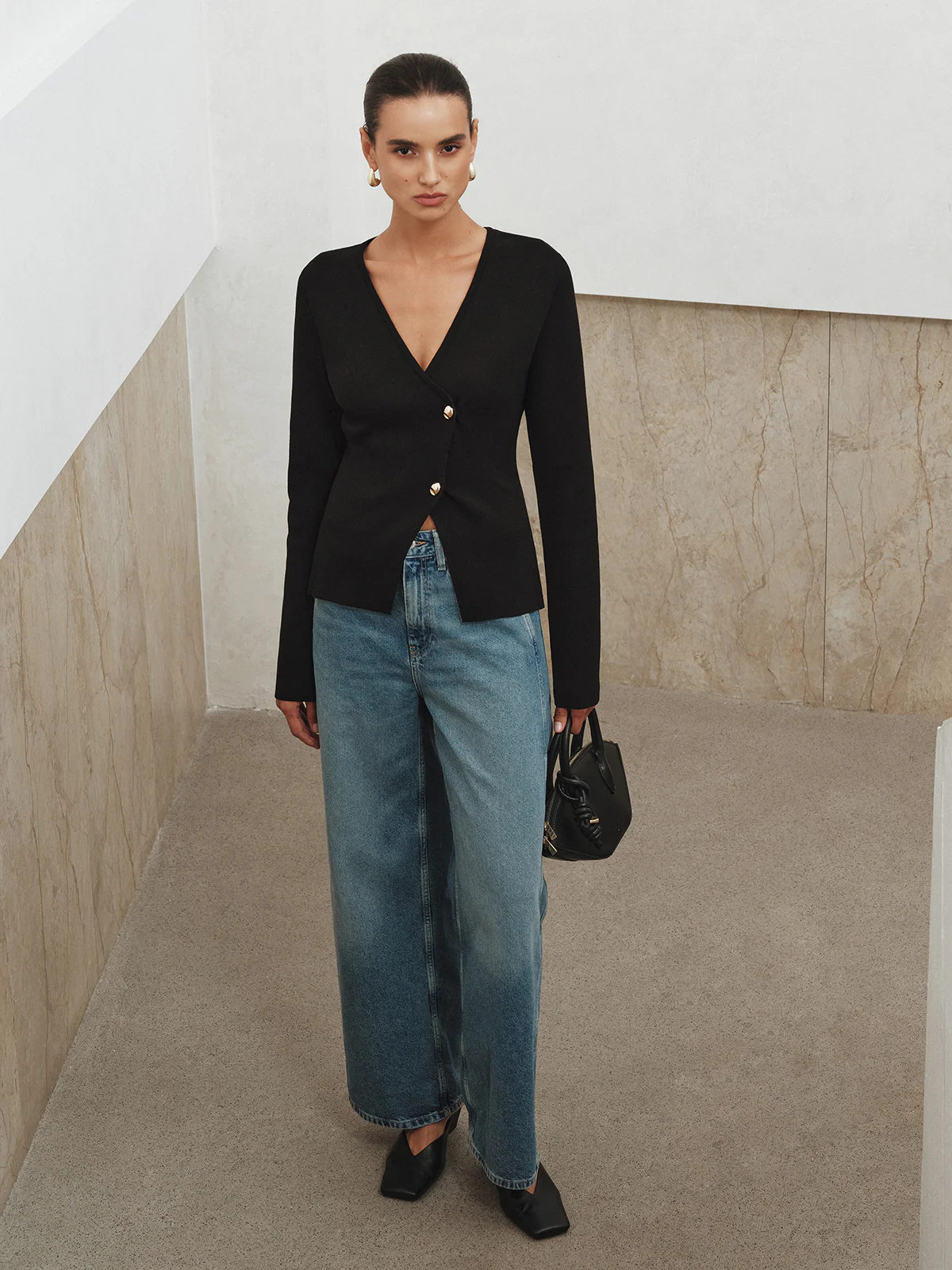 Asymmetric Buttoned Knit Cardigan - Wholesalesil