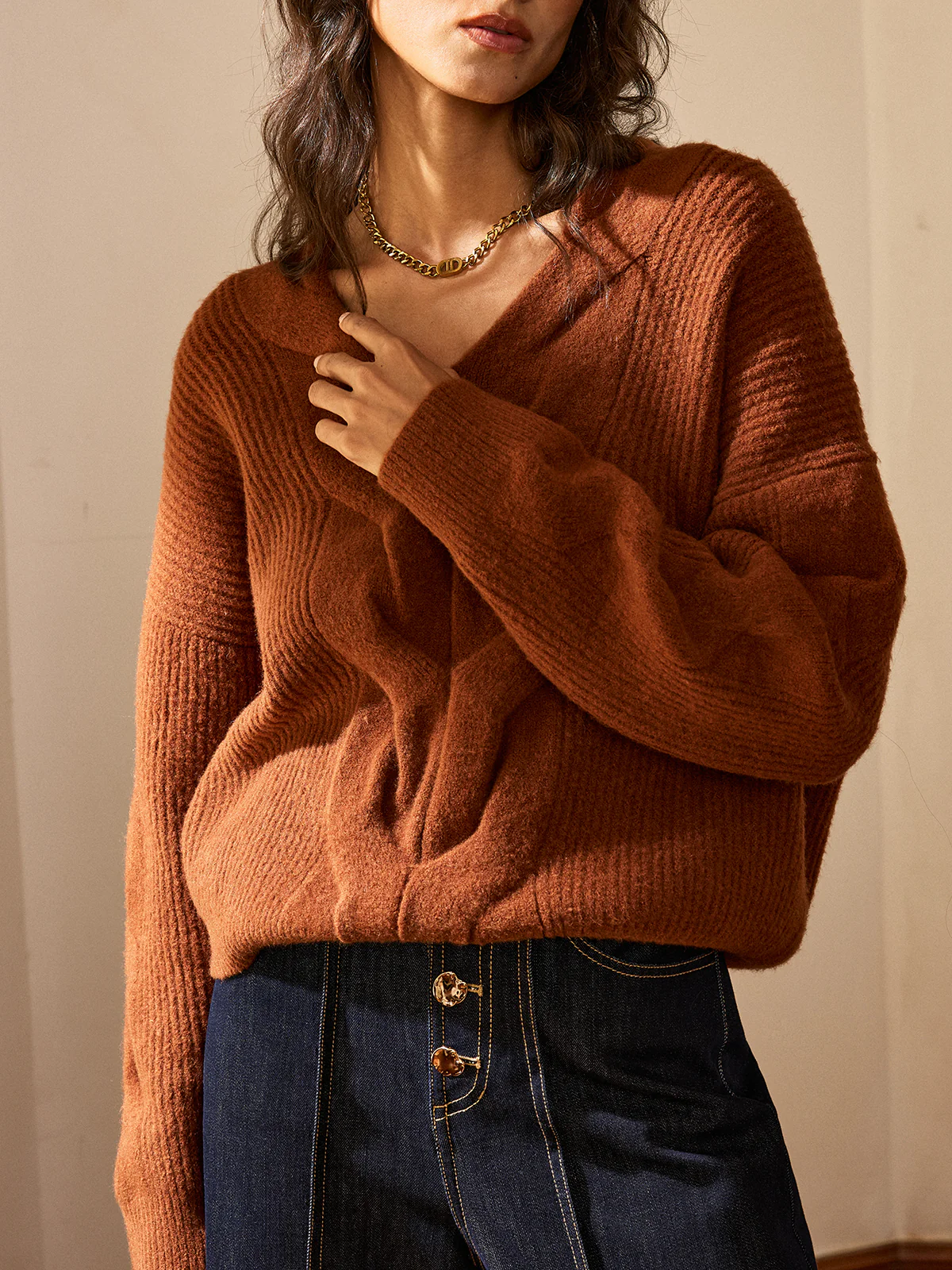 Wool Blend Textured Knit V-Neck Sweater - Wholesalesil
