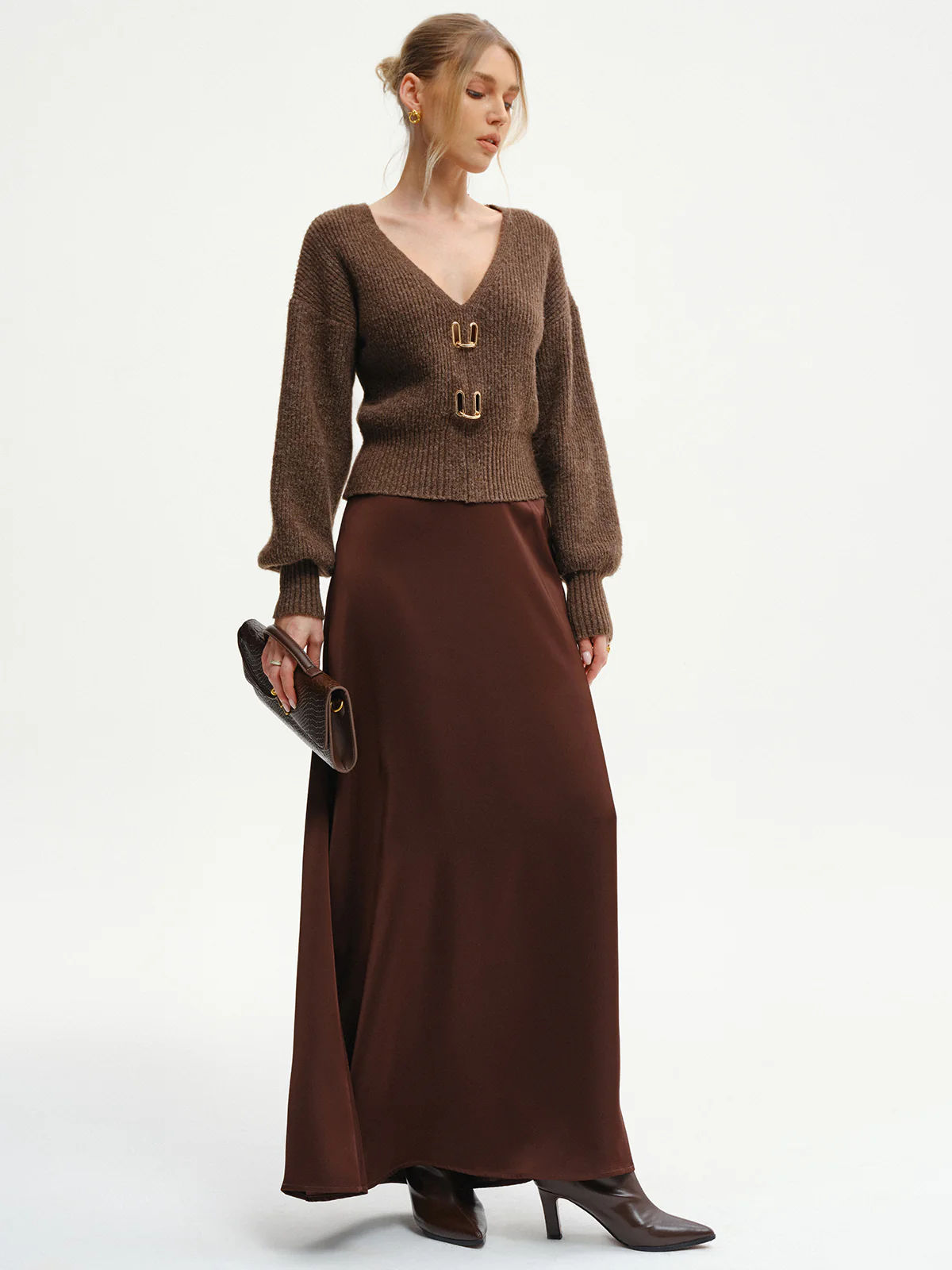 Wool-Blend V-Neck Sweater - Wholesalesil