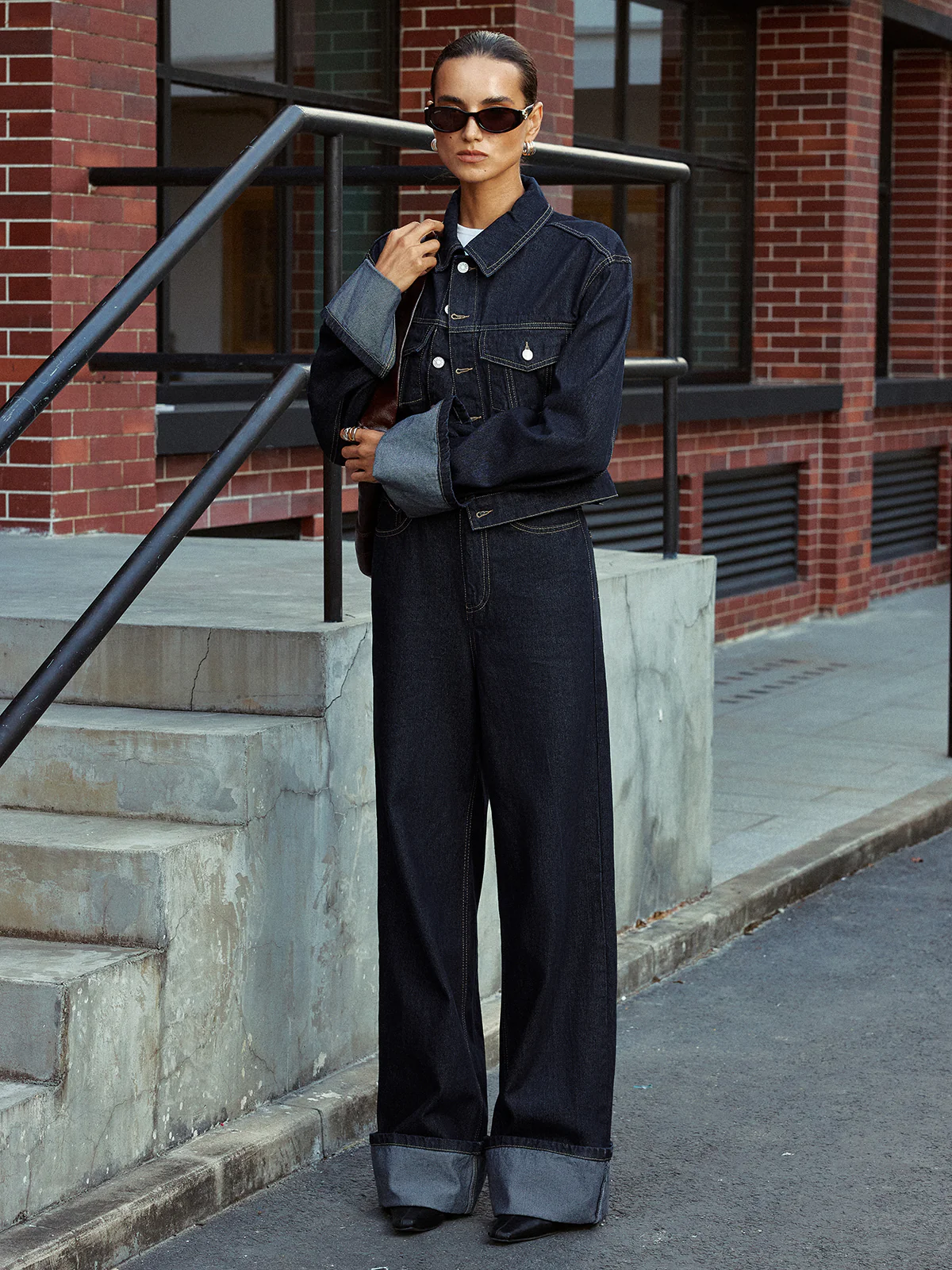 High-Waist Cuffed Wide-Leg Jeans - Wholesalesil