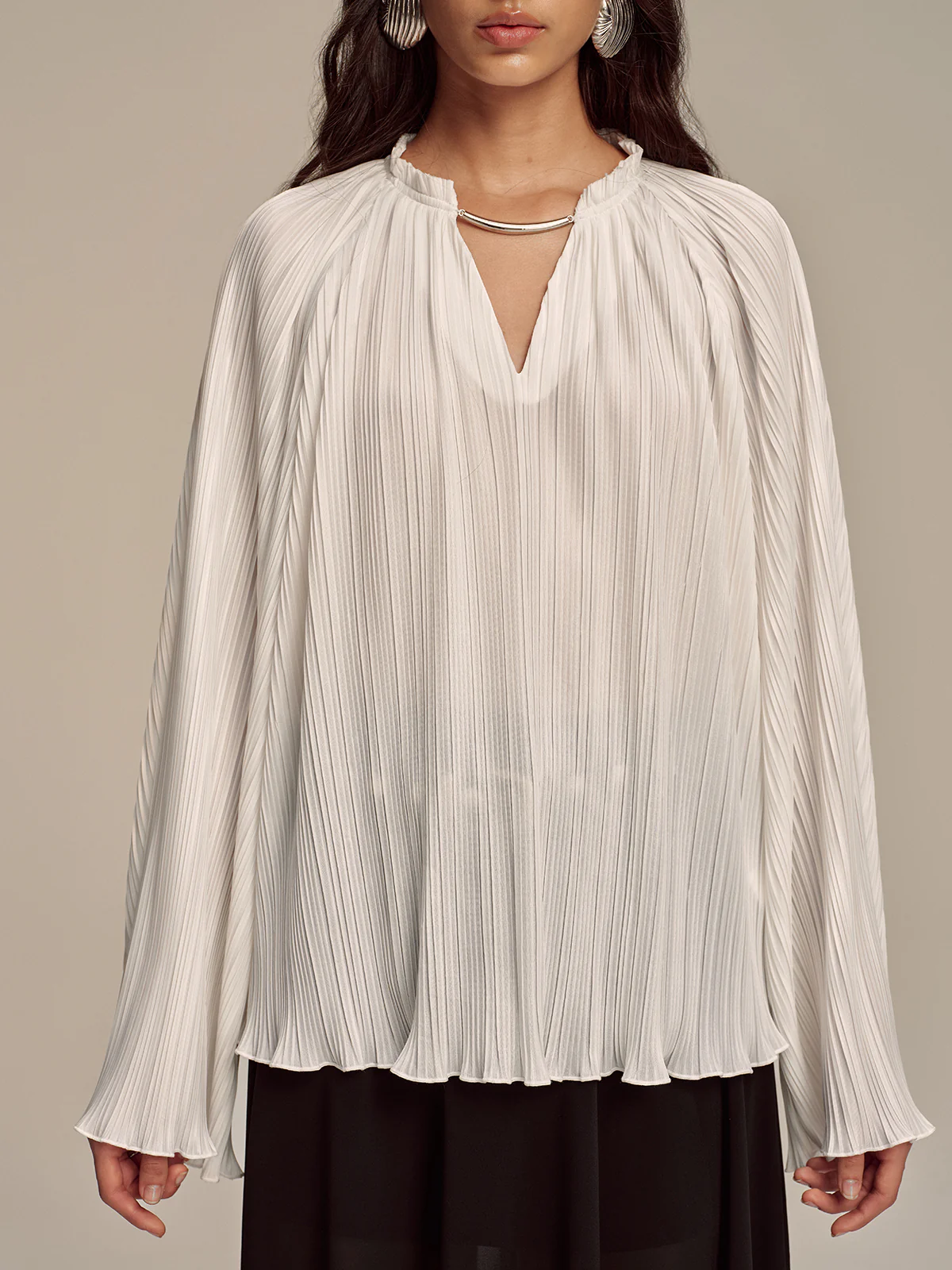 Metal Collar Pleated Long-Sleeve Blouse - Wholesalesil