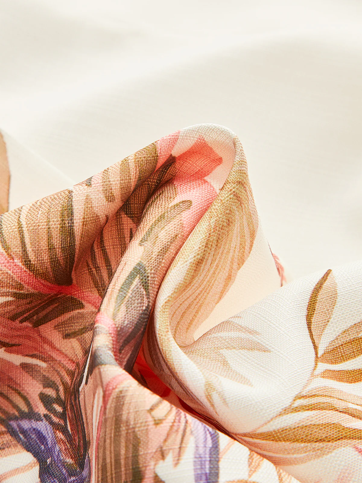 Belted Tropical Print Mid-Waist Shorts - Wholesalesil