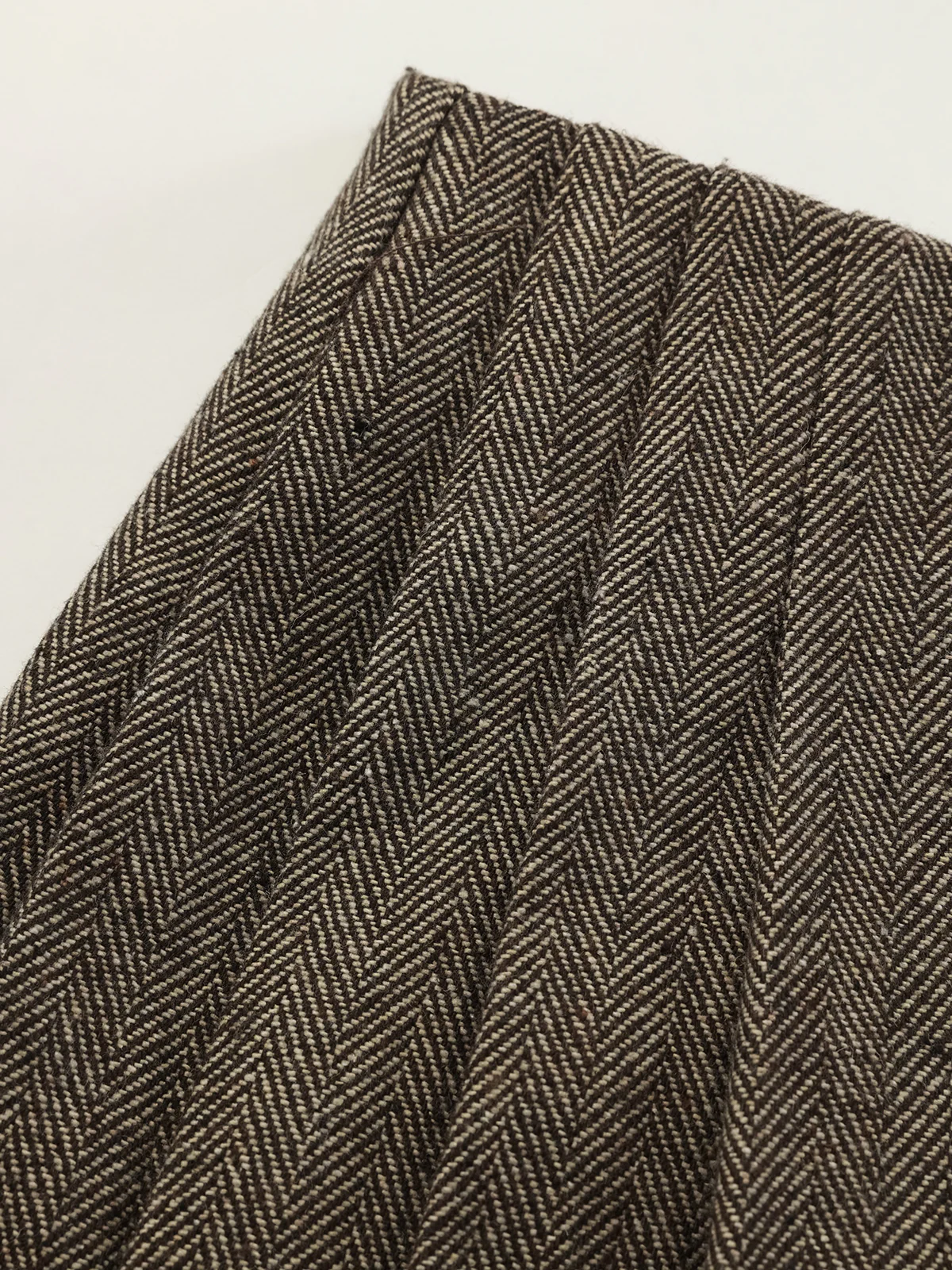 Herringbone Tweed Pleated Straight-Leg Pants - Wholesalesil