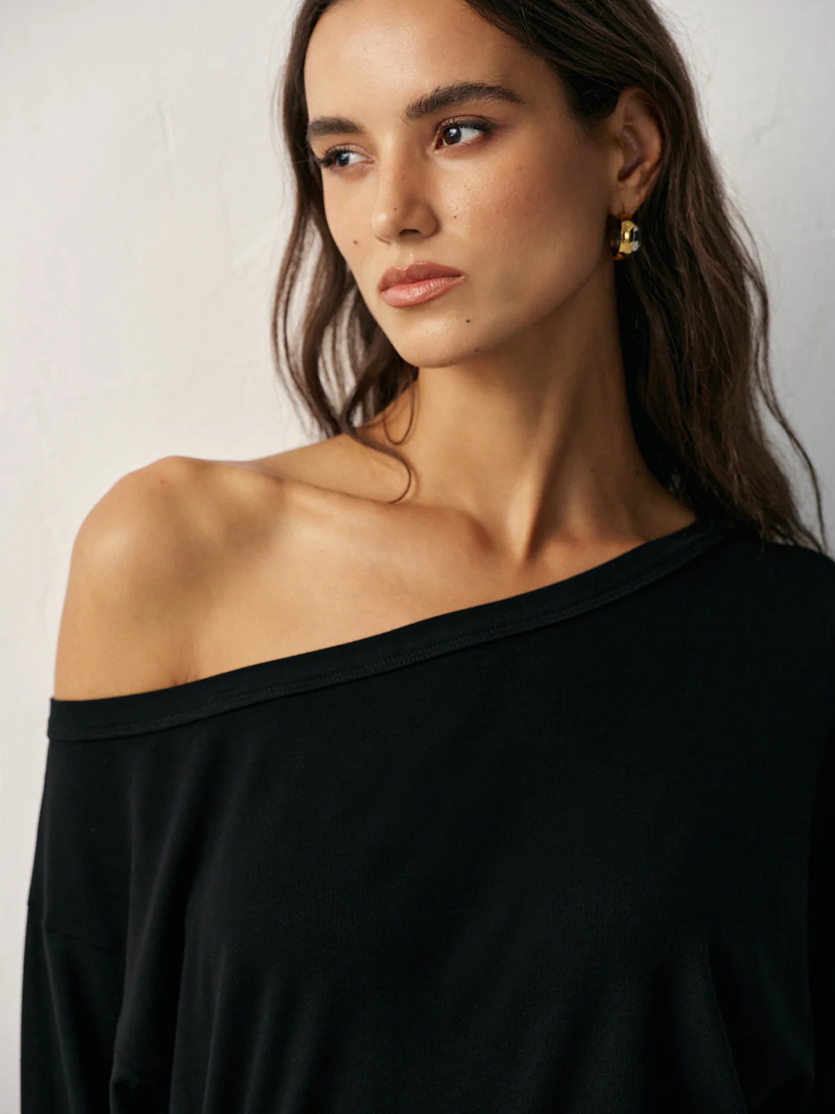 Off-Shoulder Long Sleeve T-Shirt - Wholesalesil