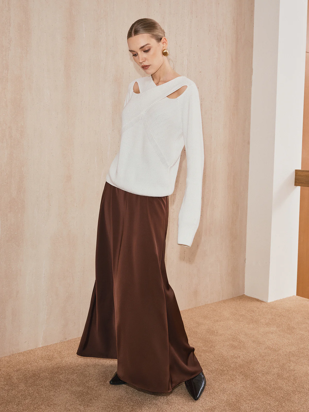 Cross-Over Collar Cut-Out Knit Sweater - Wholesalesil