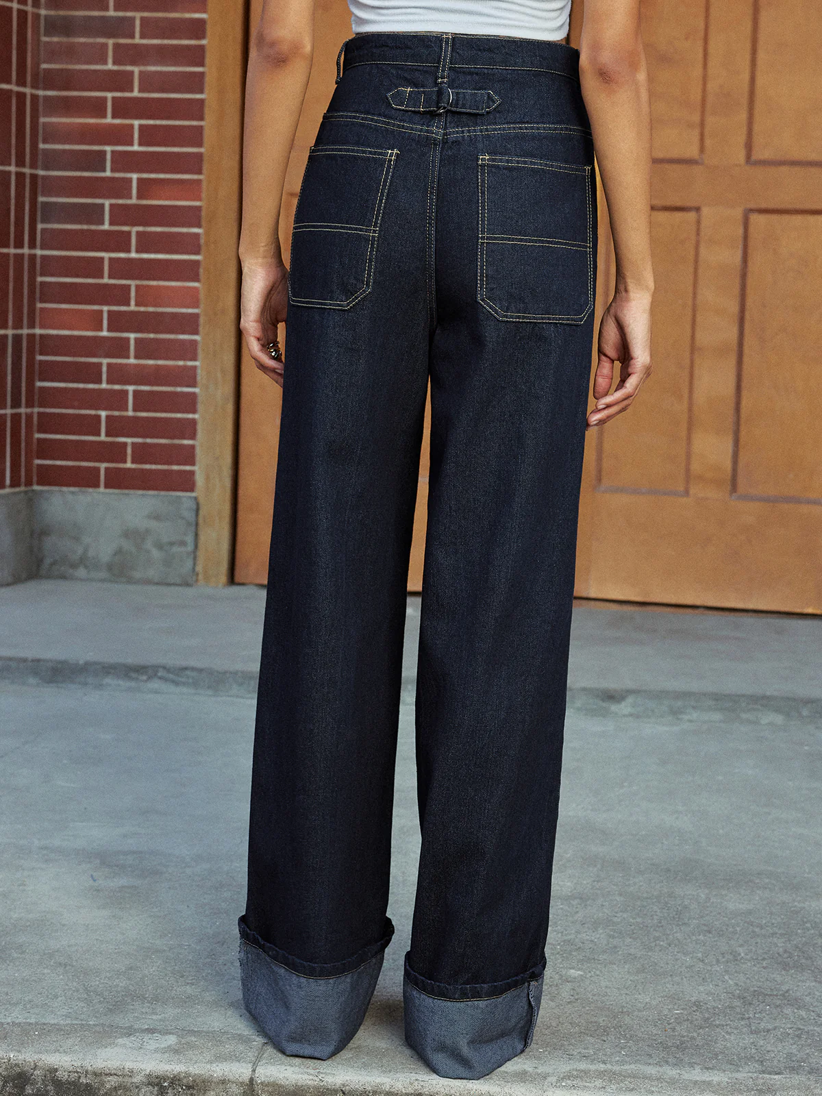 High-Waist Cuffed Wide-Leg Jeans - Wholesalesil