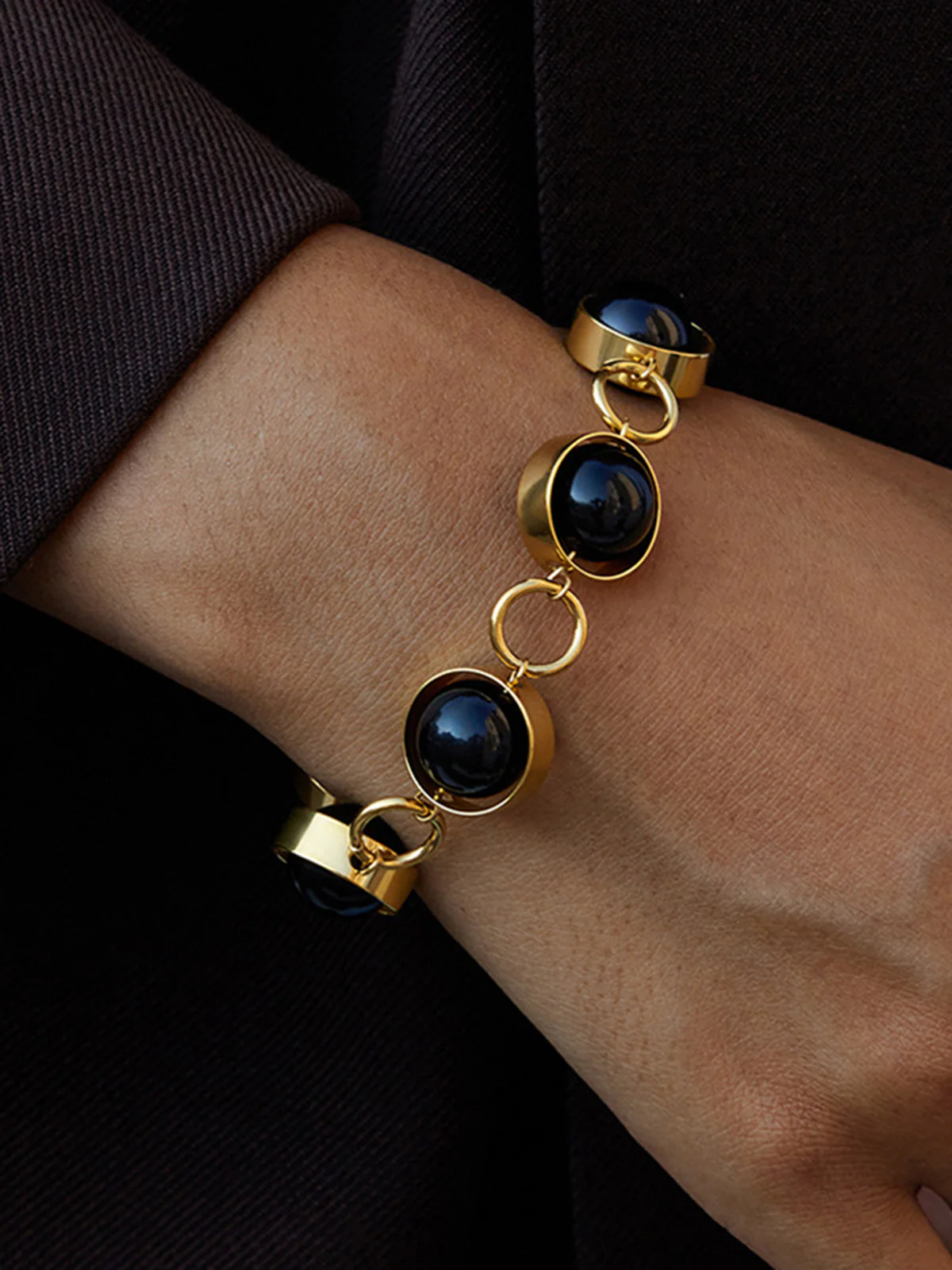 Rotatable Black Bead Toggle-Clasp Bracelet - Wholesalesil