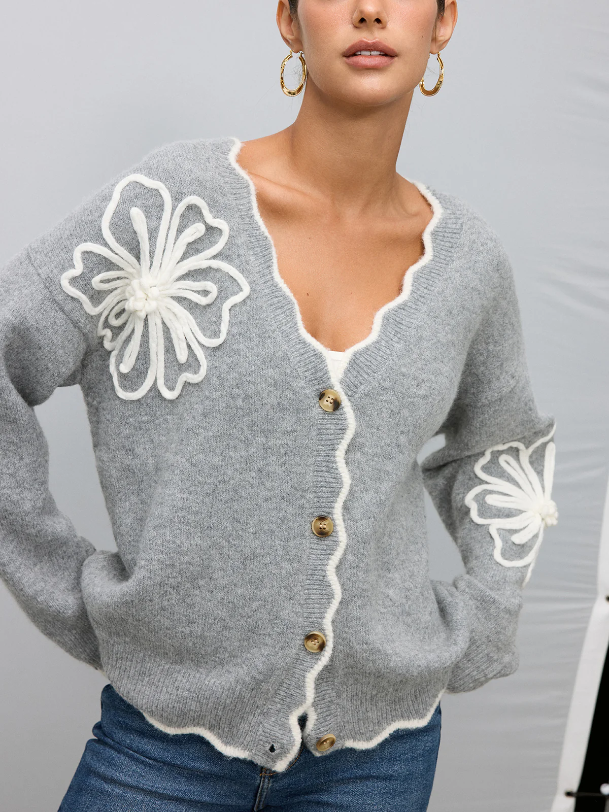 Floral Appliqu   Scalloped Edge Wool-Blend Cardigan - Wholesalesil