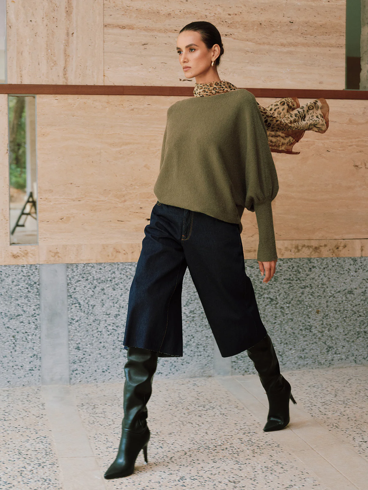 Batwing Sleeve Sweater - Wholesalesil