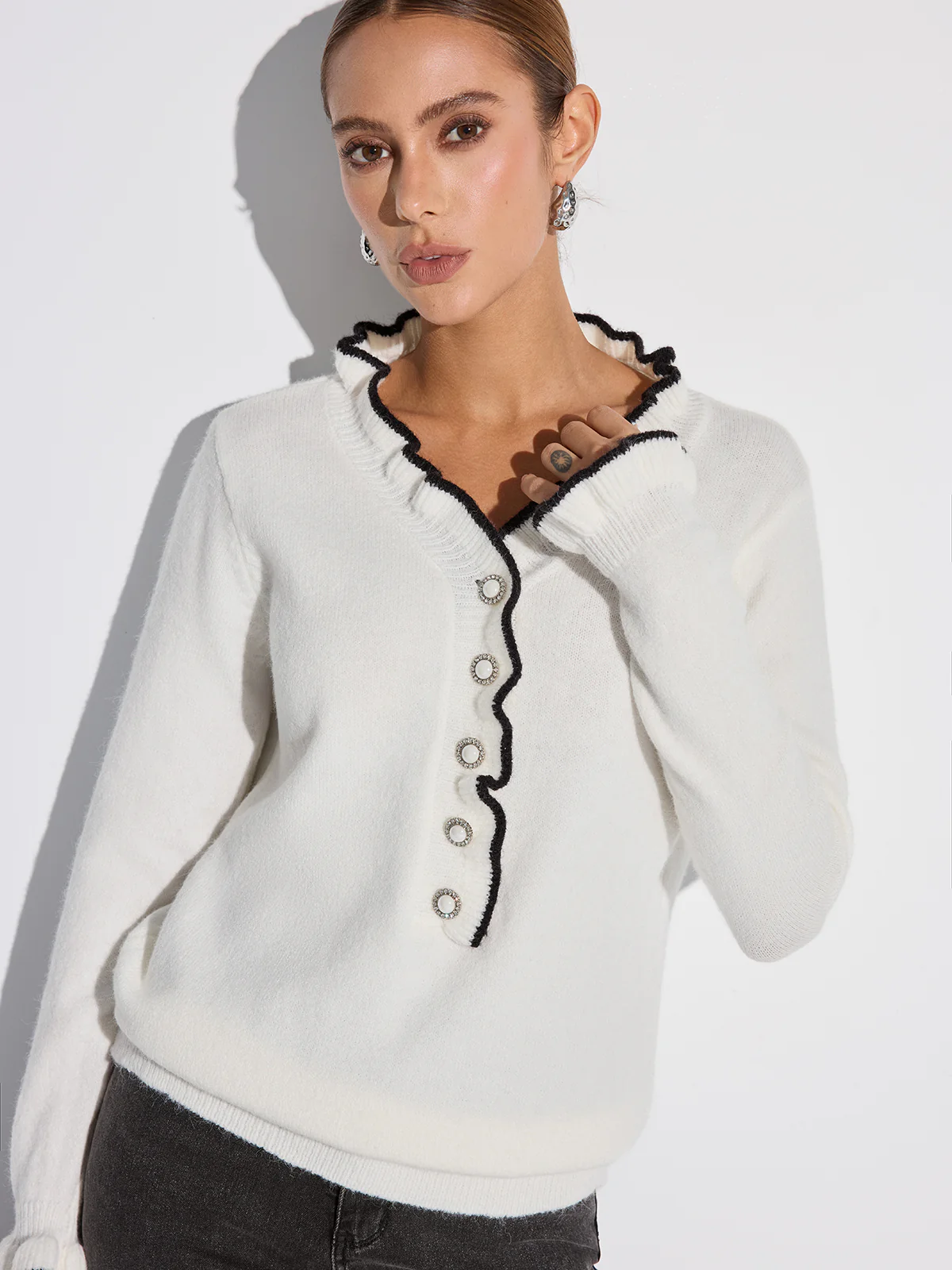 Contrast Ruffle Trim Button Sweater - Wholesalesil