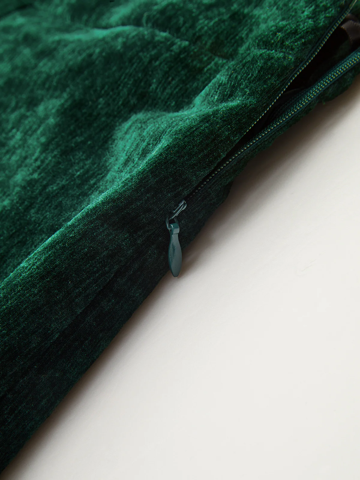 Velvet High-Waisted Shorts - Wholesalesil