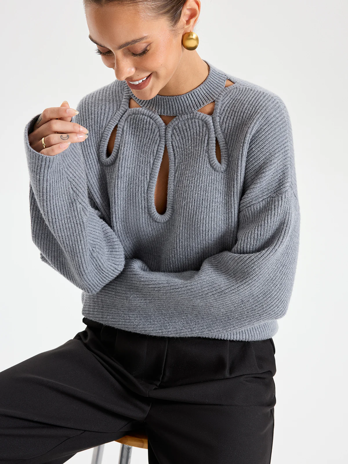 Cut-Out Knit Sweater - Wholesalesil