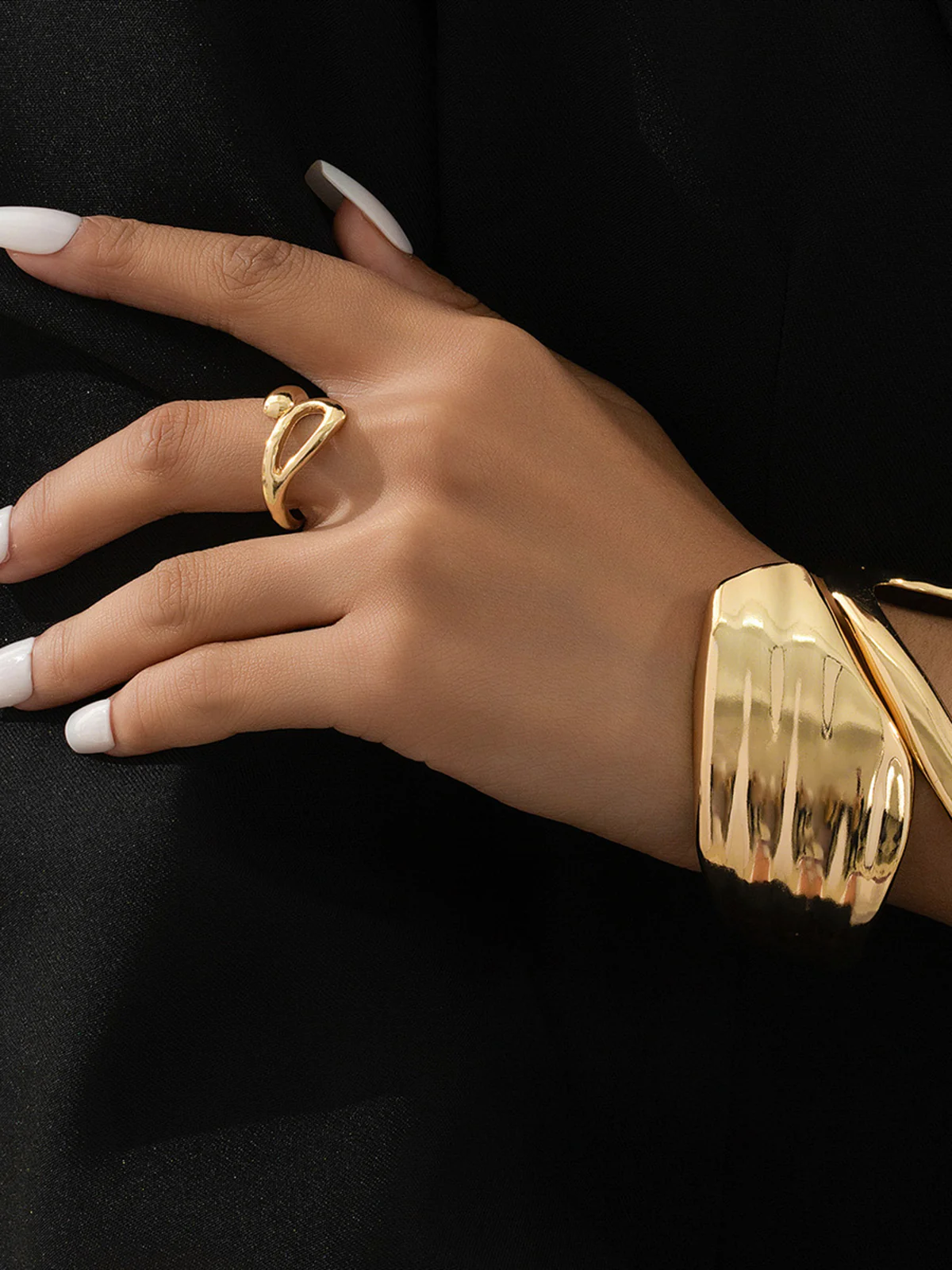Asymmetric Gold Ring and Cuff Bracelet Set - Wholesalesil