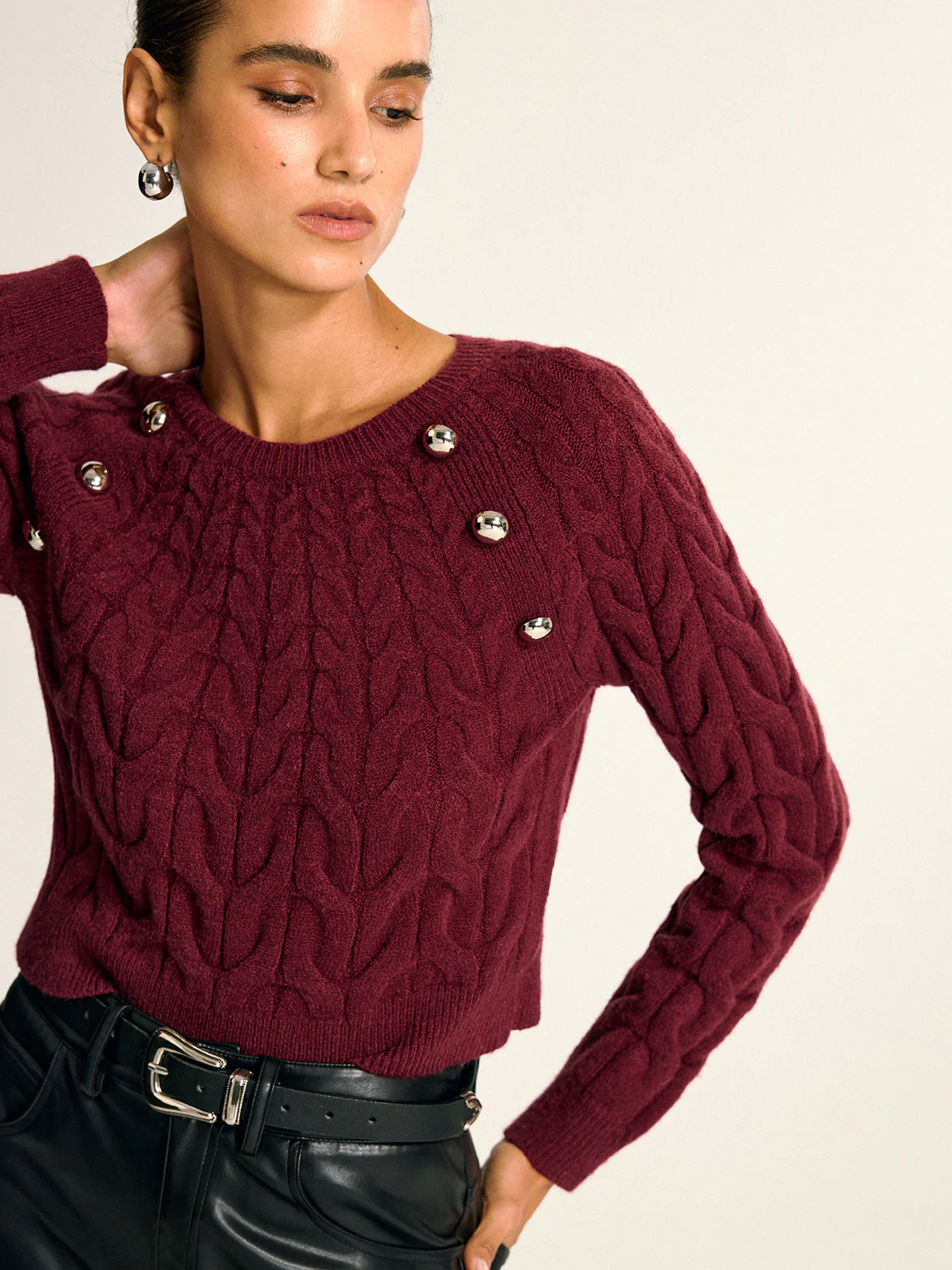Metal Detail Cable Knit Round Neck Sweater - Wholesalesil