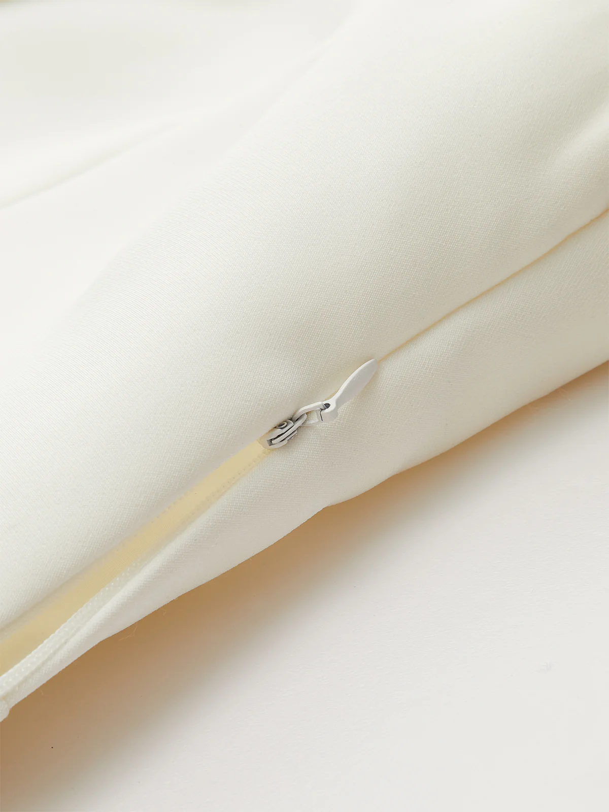 Cropped Wide-Shoulder Waist-Cinching Blazer Vest - Wholesalesil