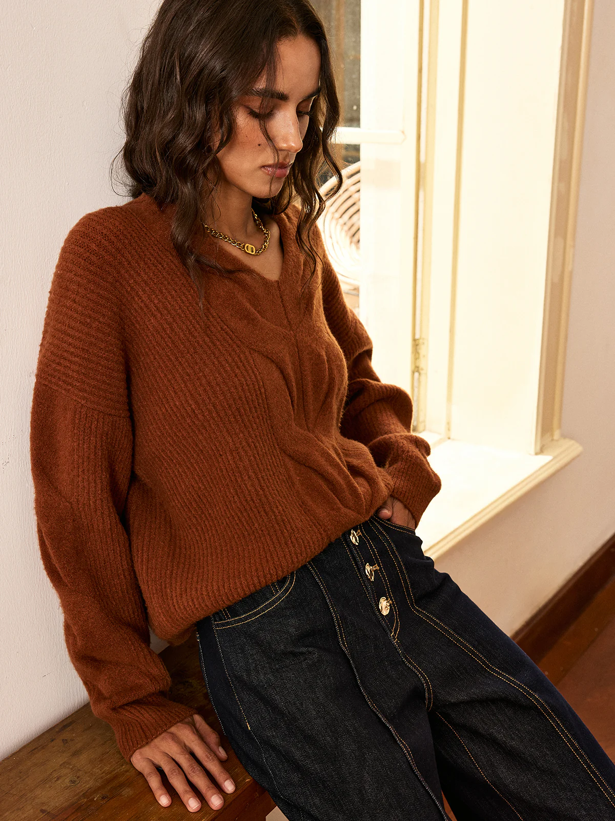 Wool Blend Textured Knit V-Neck Sweater - Wholesalesil