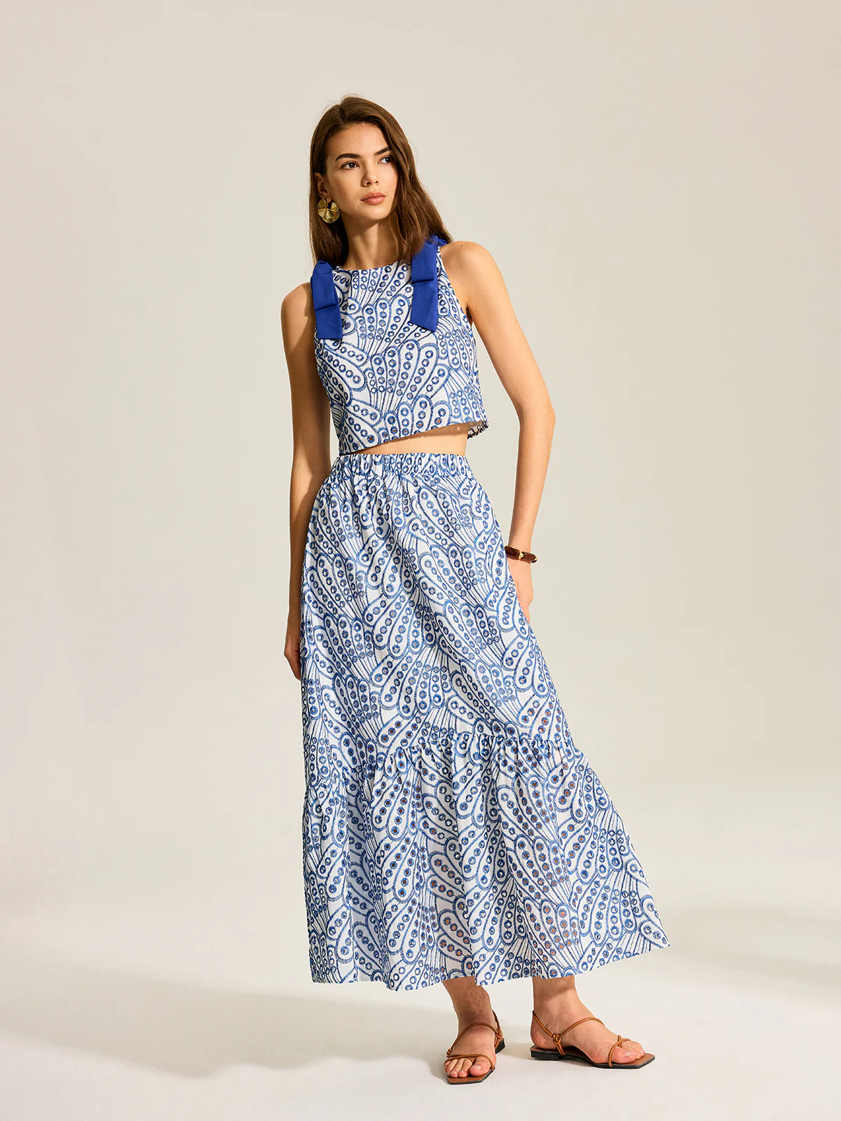 Sleeveless Contrast-Trim Top And Elastic-Waist Maxi Skirt Set - Wholesalesil