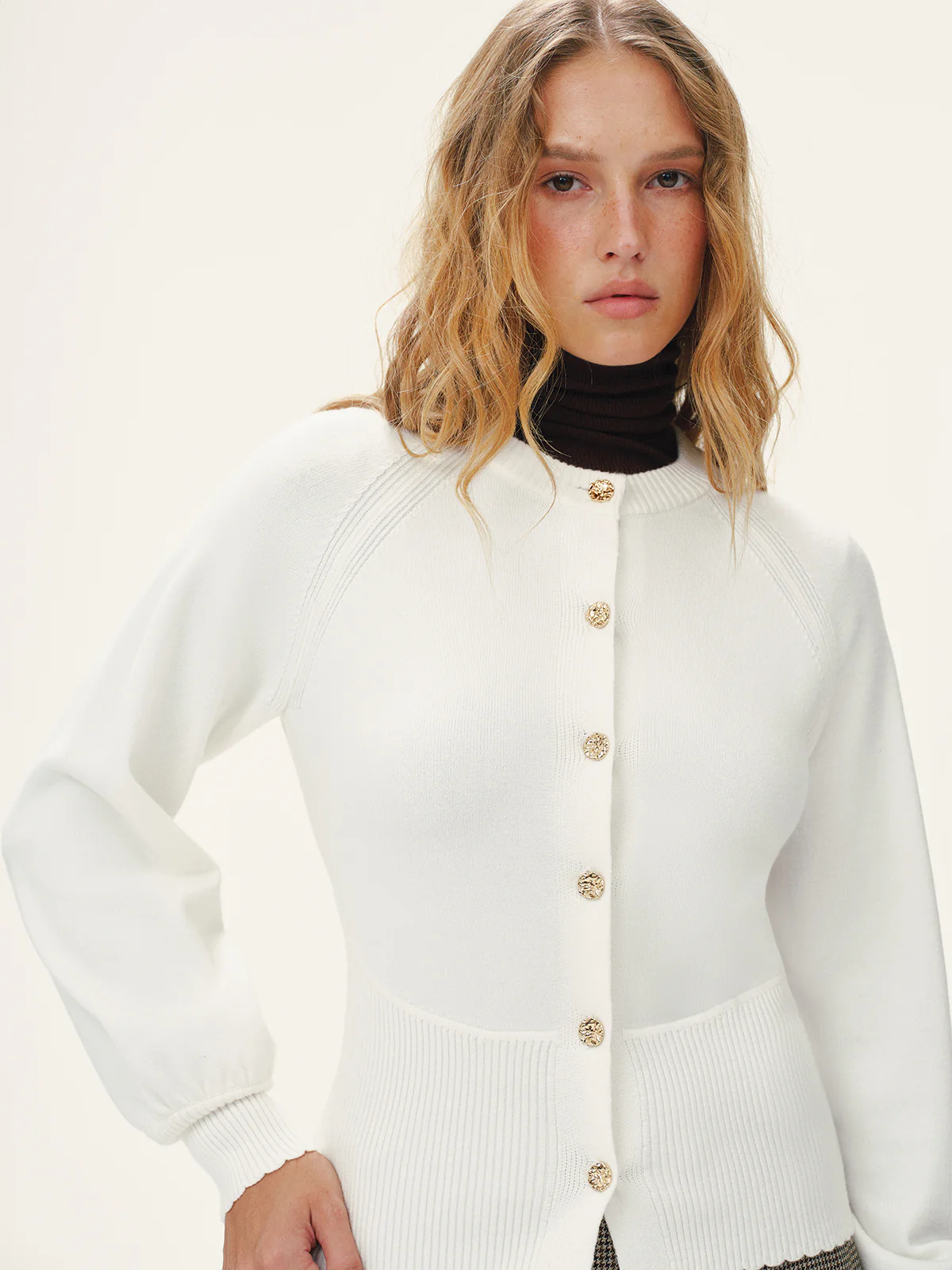 Metal Button Scalloped Edge Cardigan - Wholesalesil