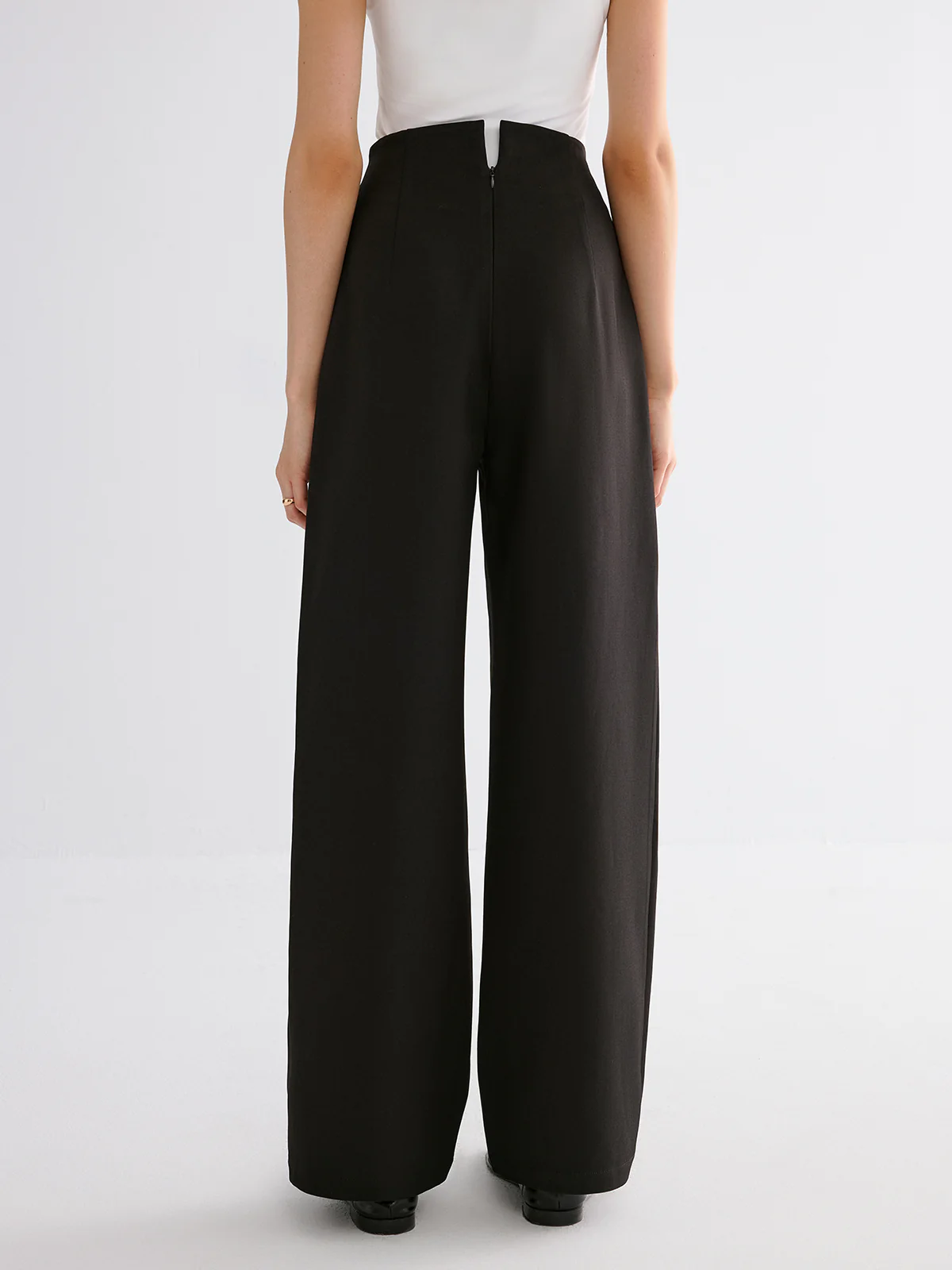 High-Waisted Wide-Leg Pants - Wholesalesil