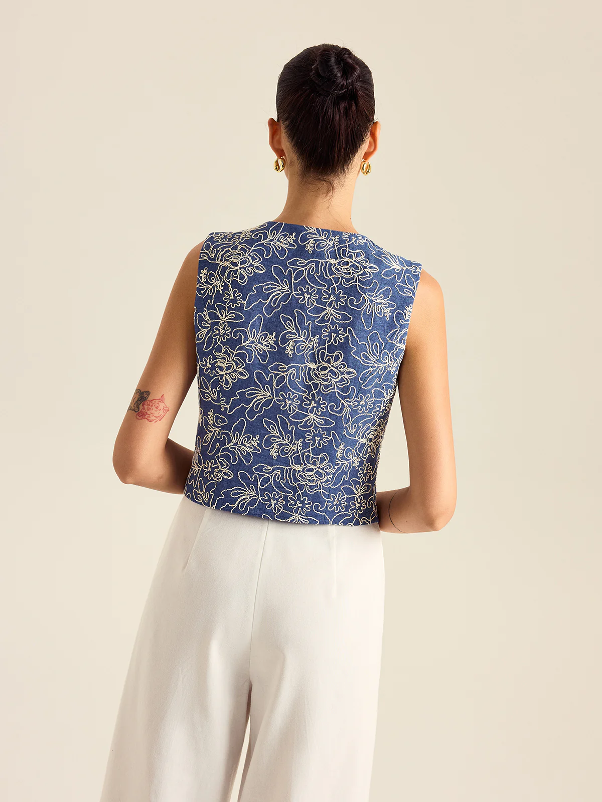 Floral Embroidered Vest - Wholesalesil