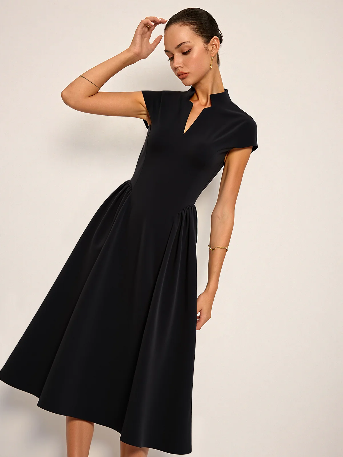 Cap Sleeved Keyhole Neckline Flared Midi Dress - Wholesalesil