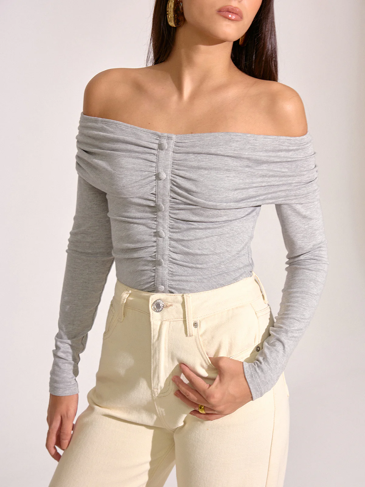 Off-Shoulder Ruched Long Sleeve T-Shirt - Wholesalesil