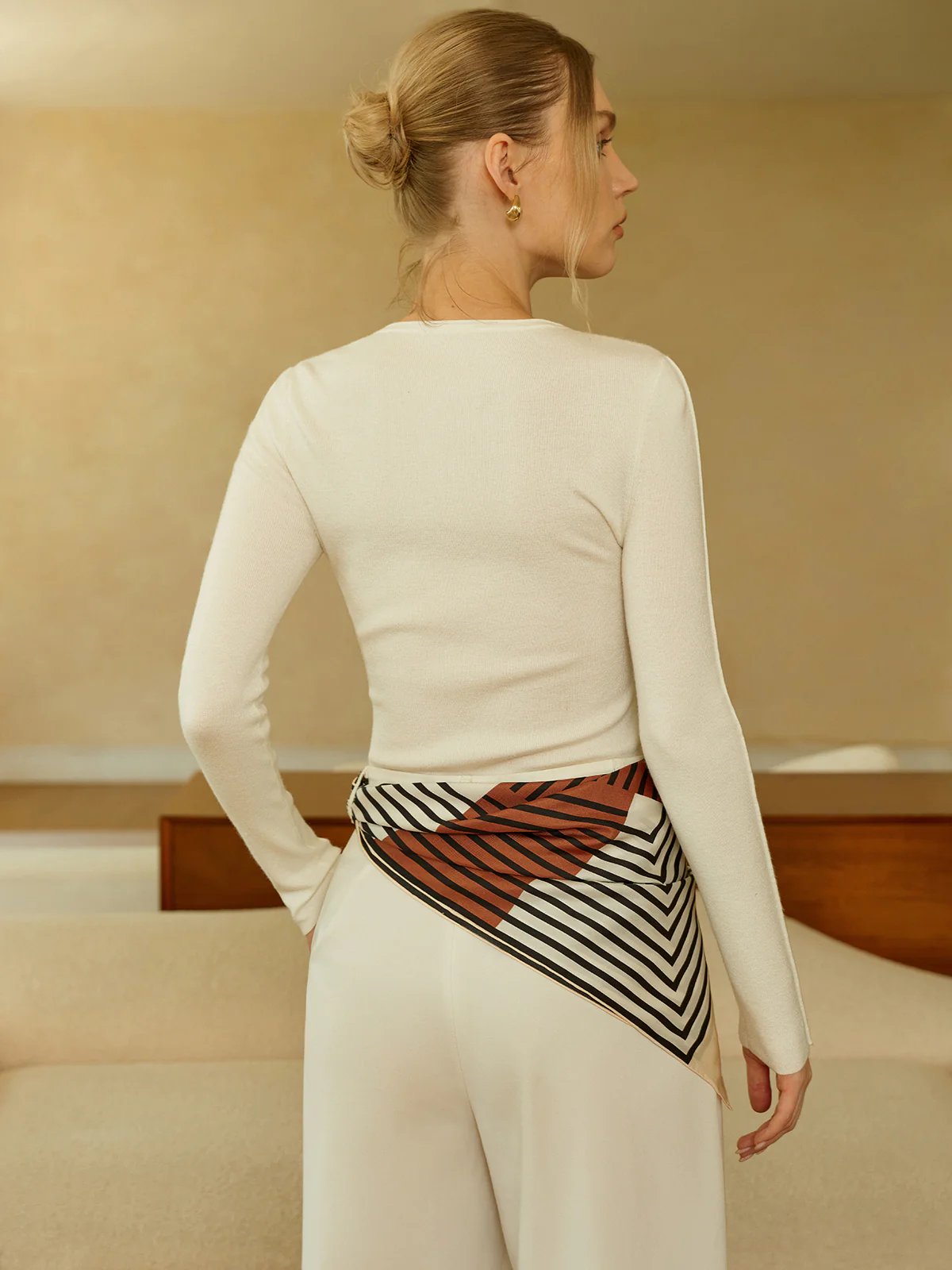 Wool Blend Button-Detailed Neck Sweater - Wholesalesil