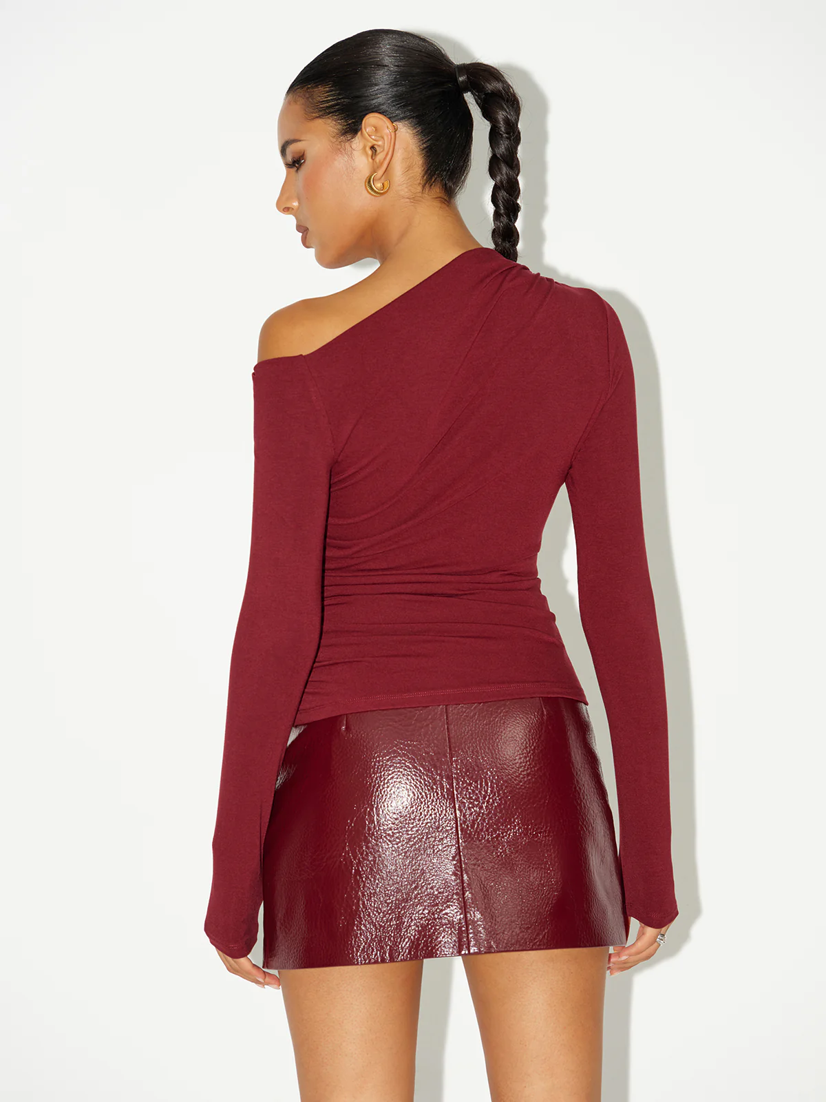 Ruched Asymmetric Off-Shoulder T-Shirt - Wholesalesil