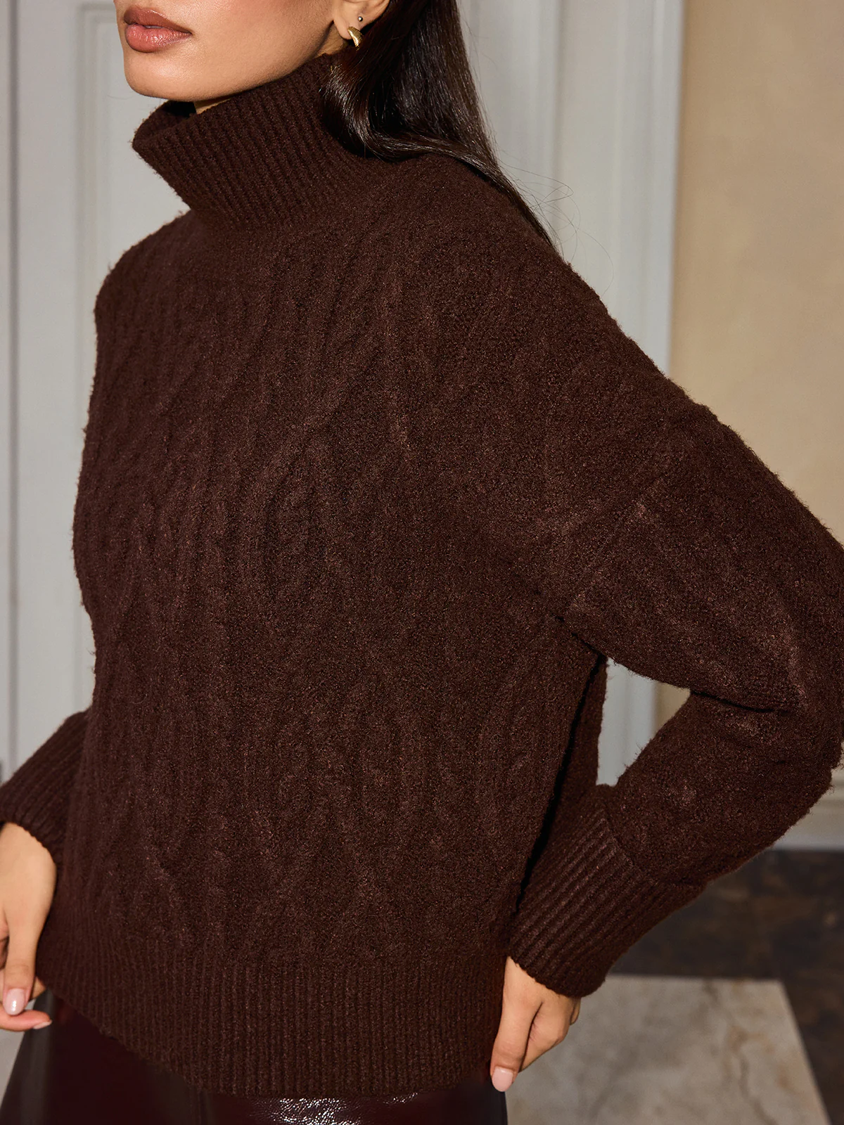 Cable-Knit Turtleneck Sweater - Wholesalesil
