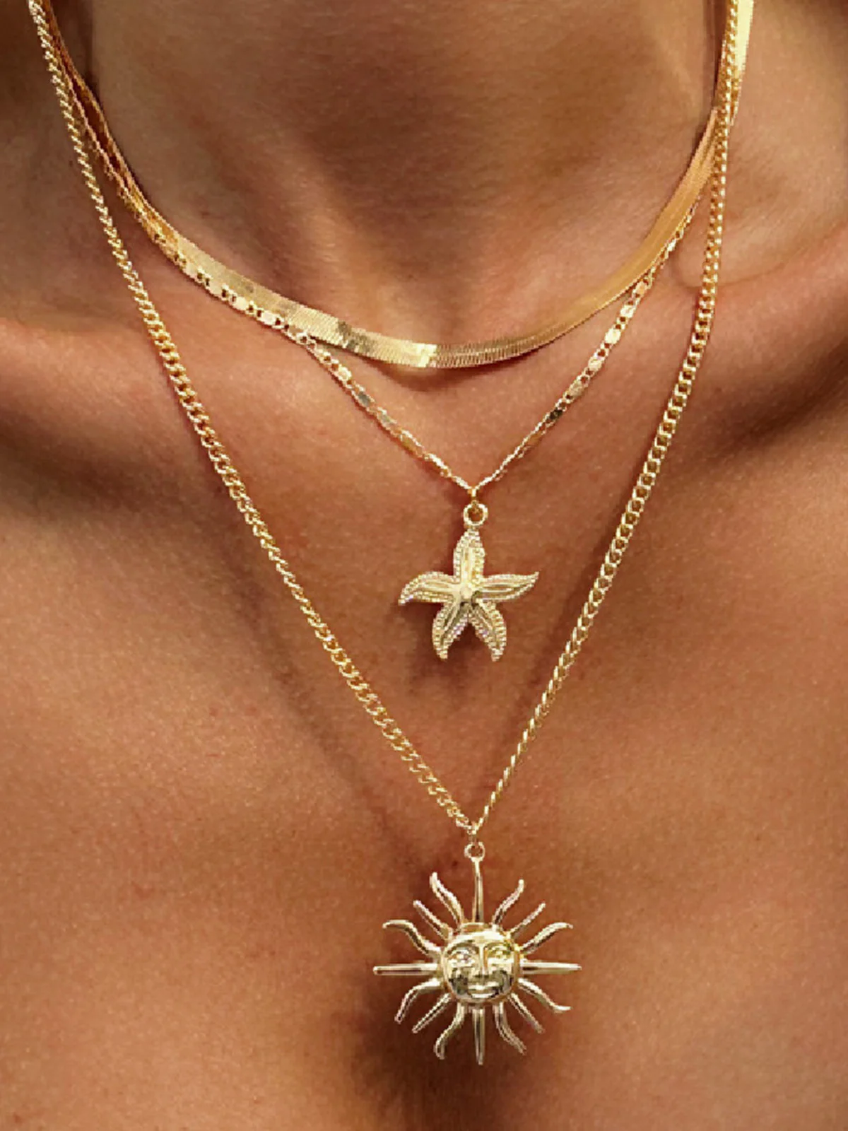 Multi-Layered Gold Sun And Starfish Necklace Set - Wholesalesil