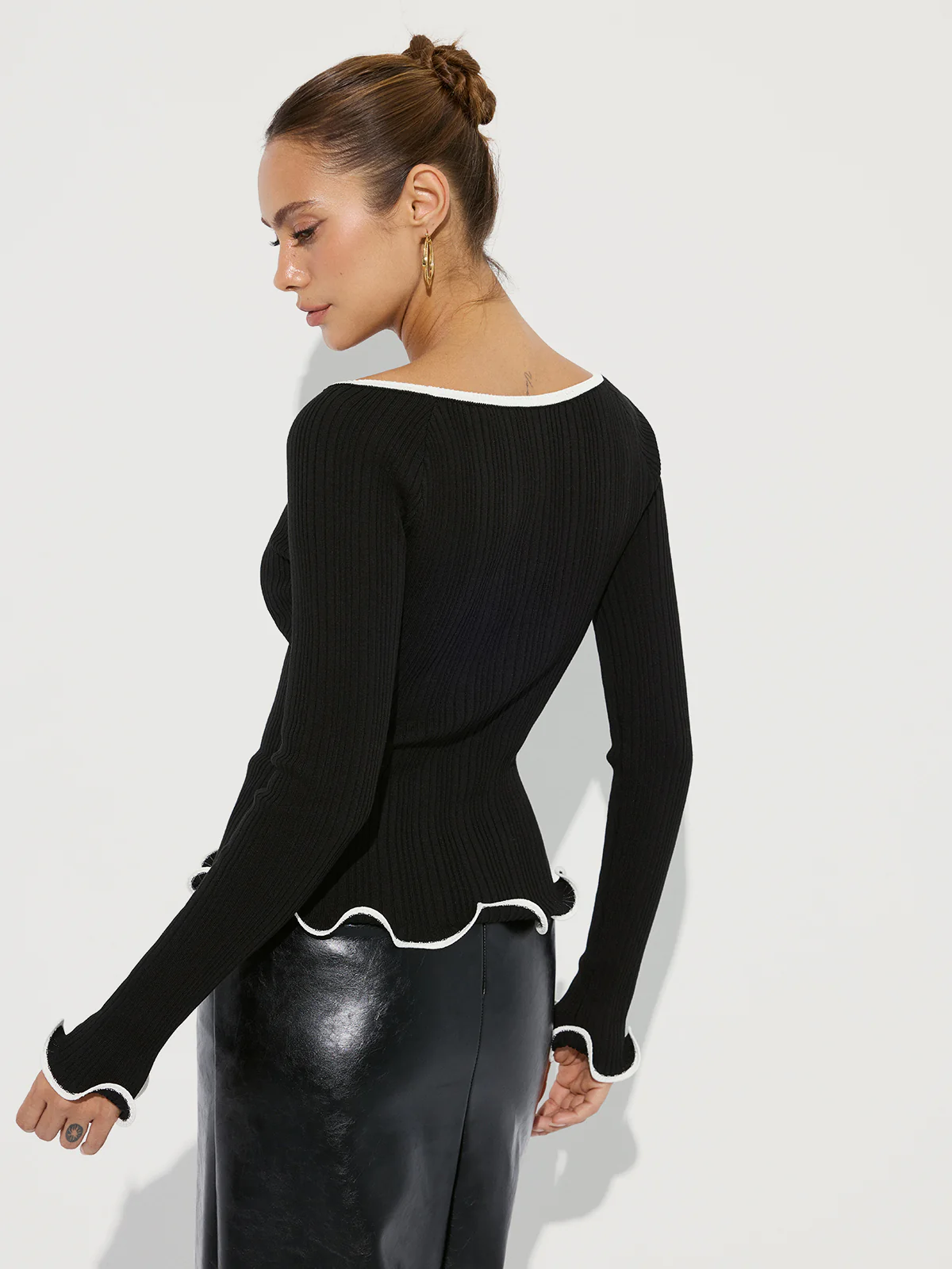 Contrast Ruffle Trim Ribbed Knit Top - Wholesalesil