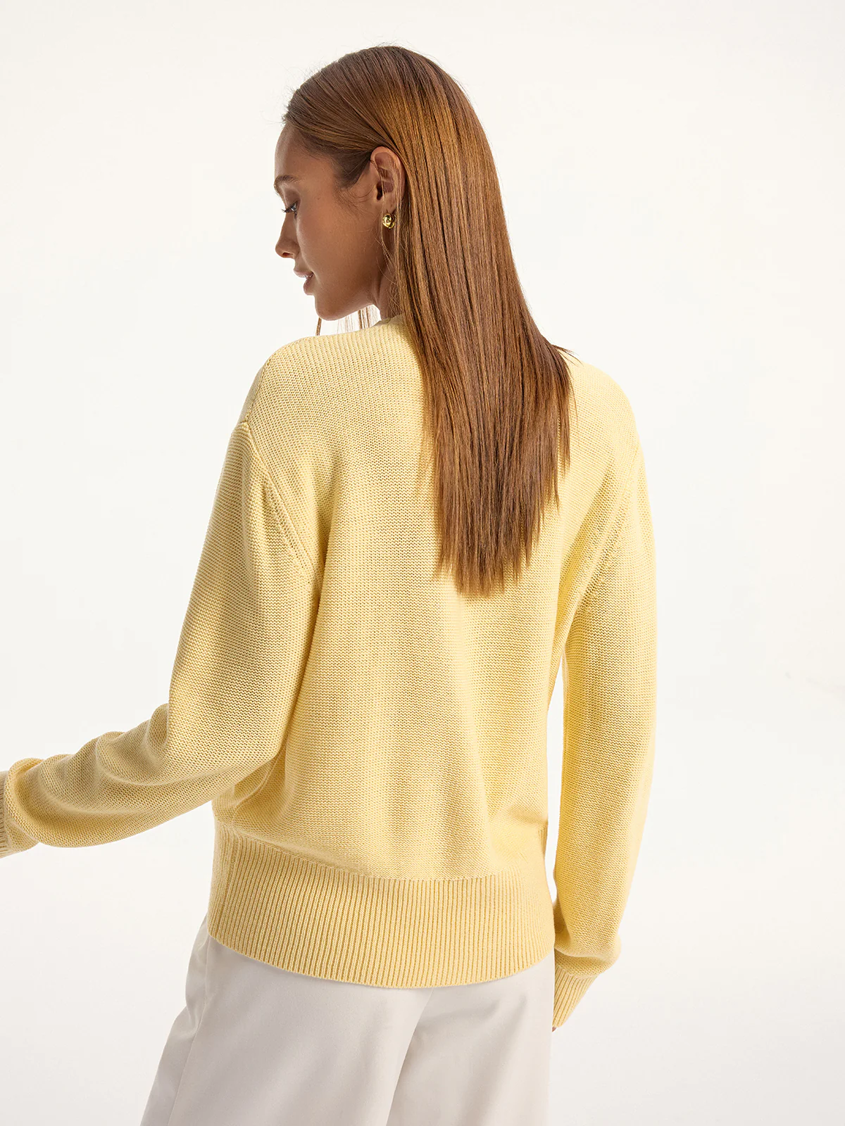 V-Neck Buttoned Knit Cardigan - Wholesalesil