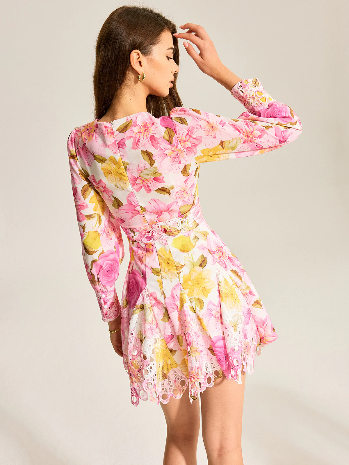 Floral Print V-Neck Dress With Eyelet Detail - Wholesalesil