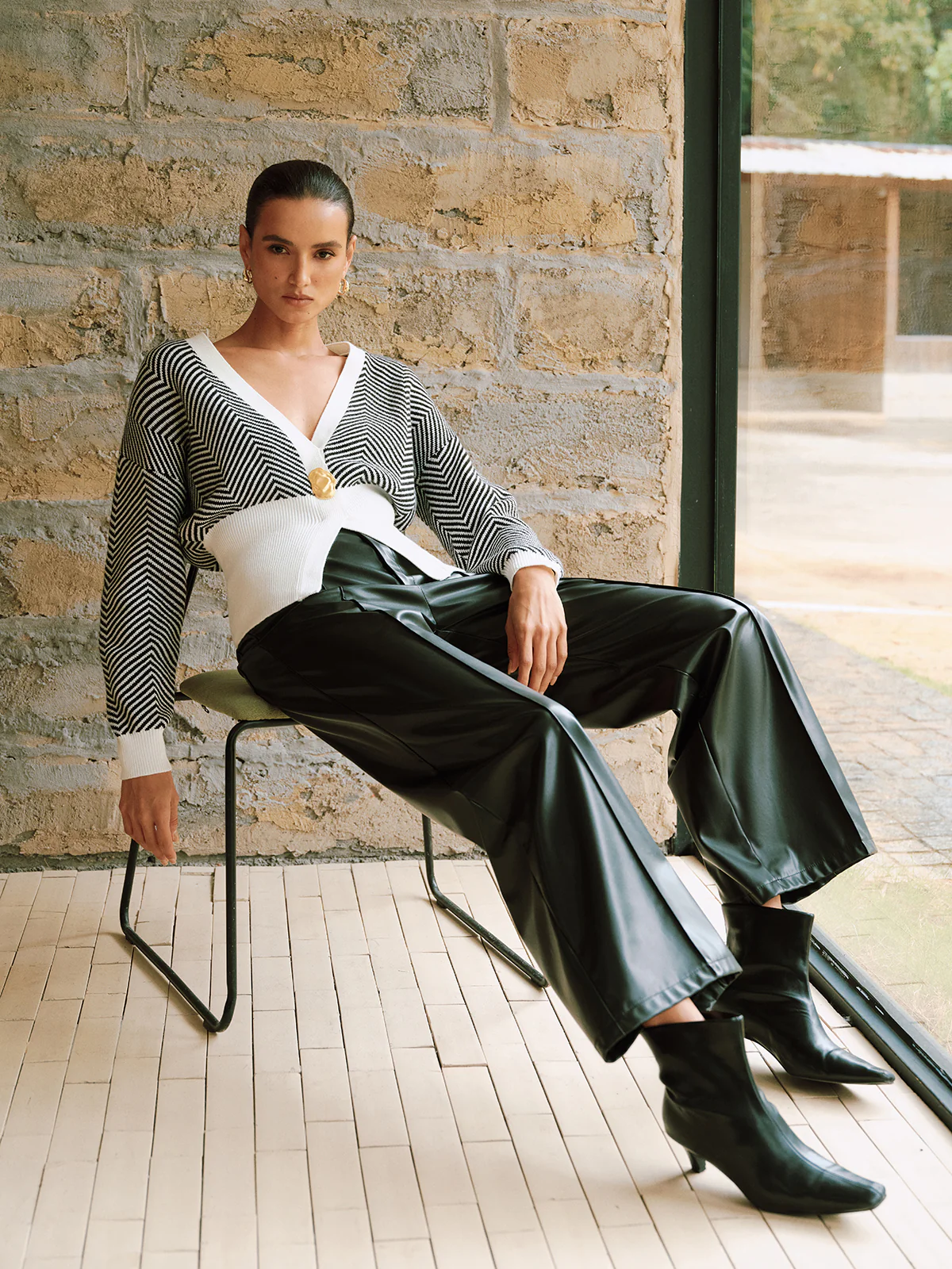 Metal Detail Chevron Knit Cardigan - Wholesalesil