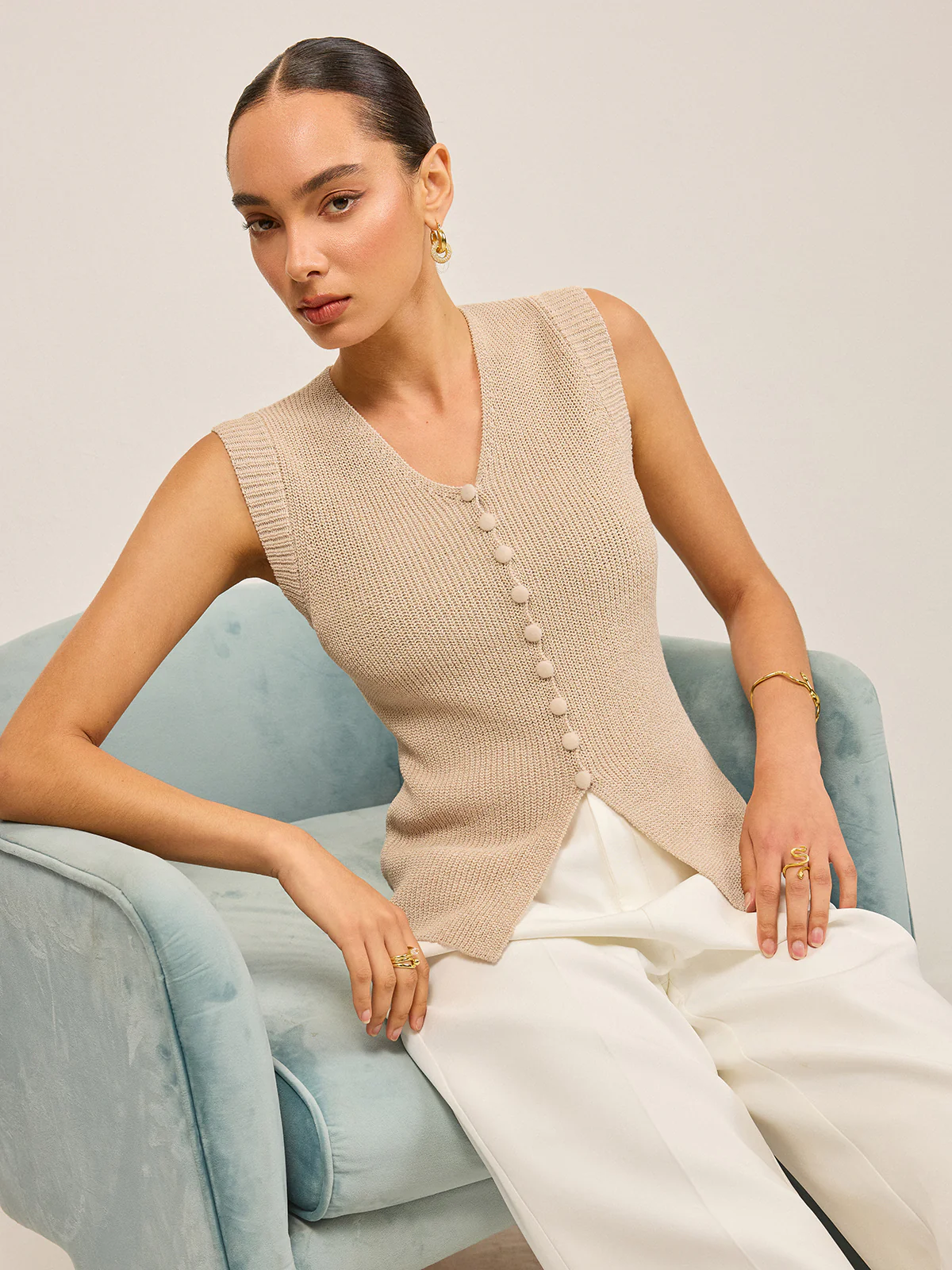 Knitted V-Neck Buttoned Vest - Wholesalesil