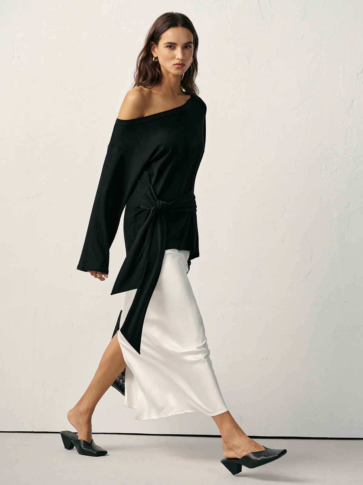 Off-Shoulder Long Sleeve T-Shirt - Wholesalesil