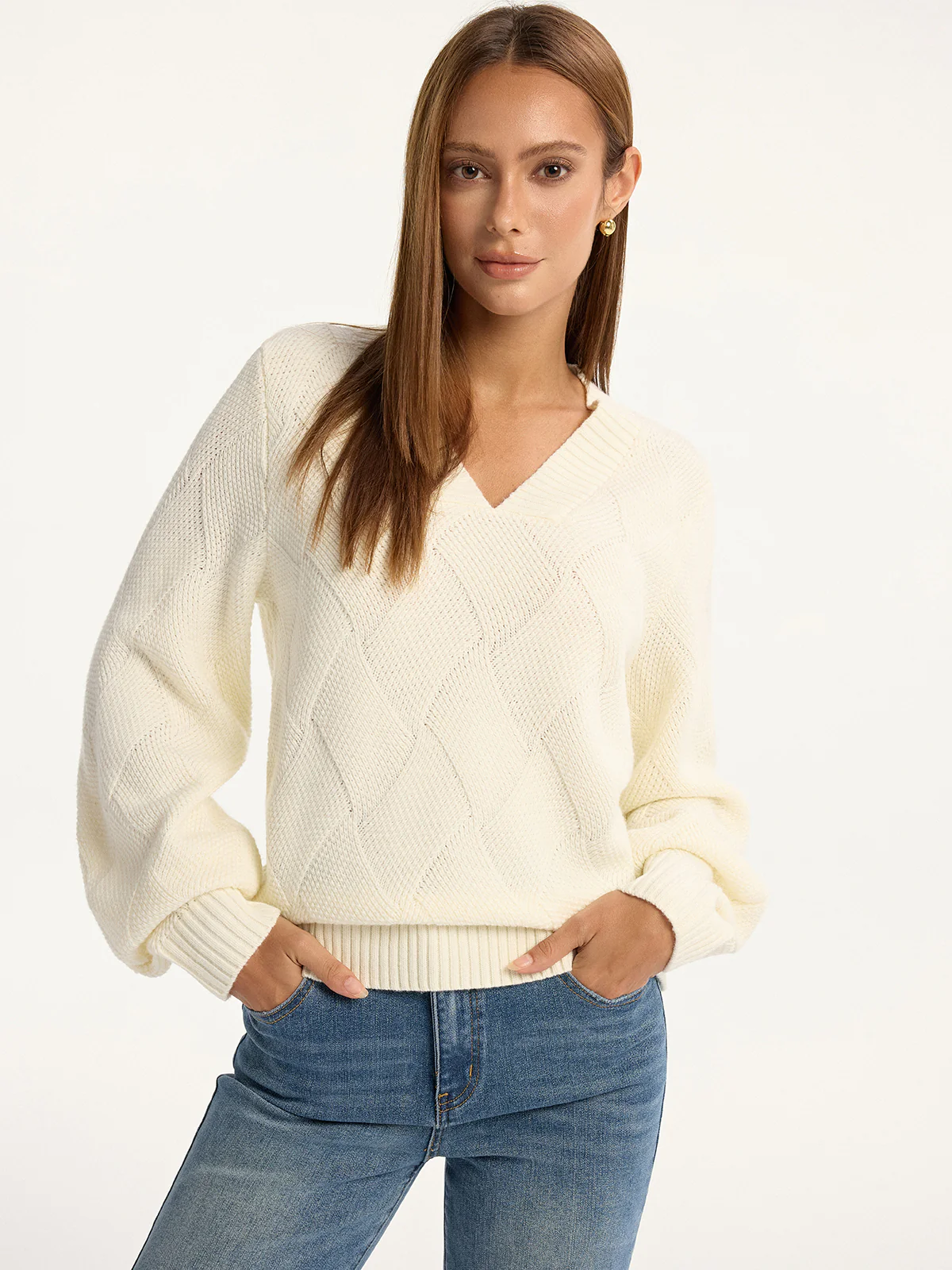Wool-Blend Argyle Textured V-Neck Sweater - Wholesalesil