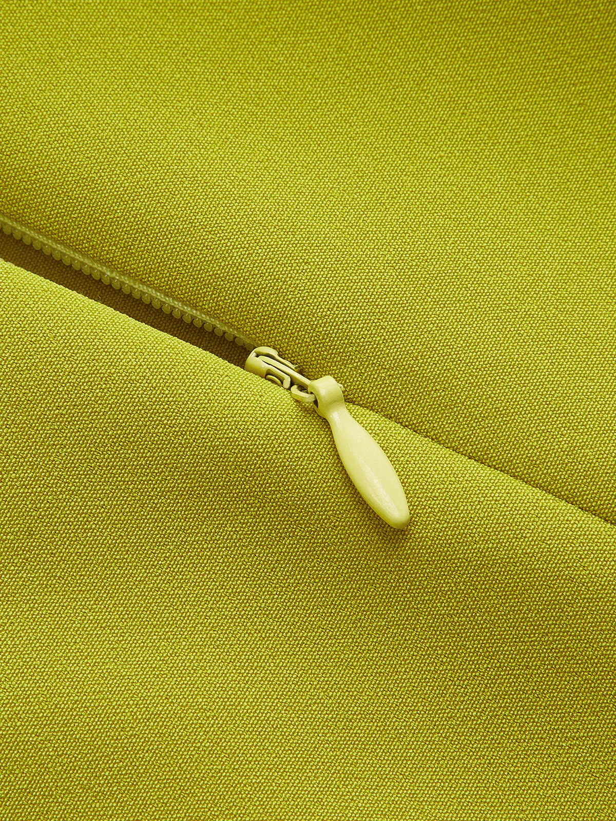 Sleeveless Crop Top With Metal Ring Detail - Wholesalesil